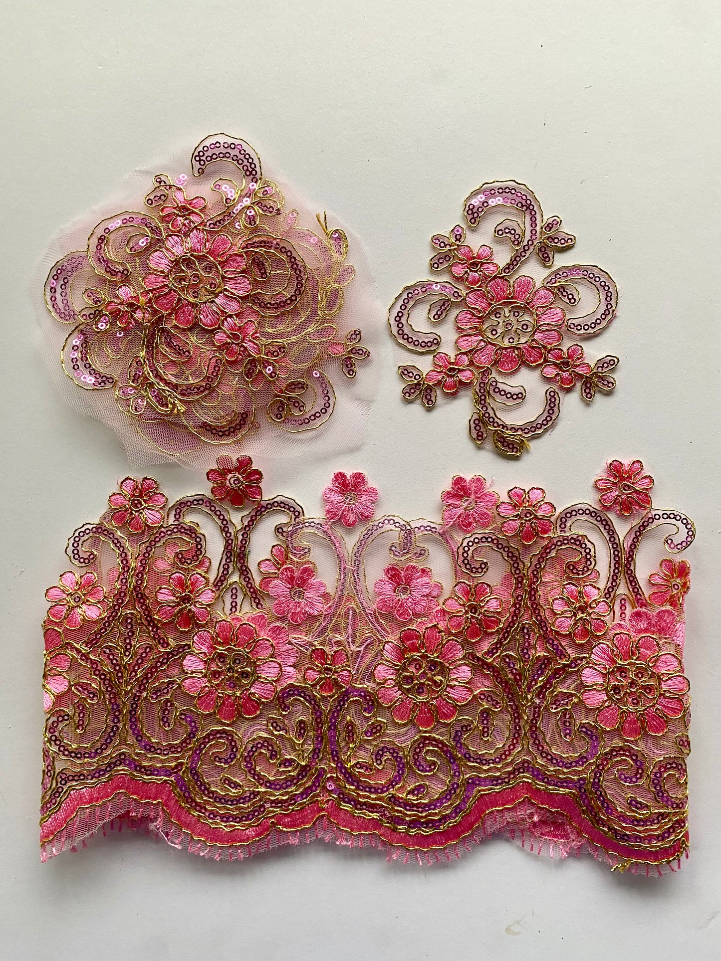 Lily Lace Border Trim - Pink