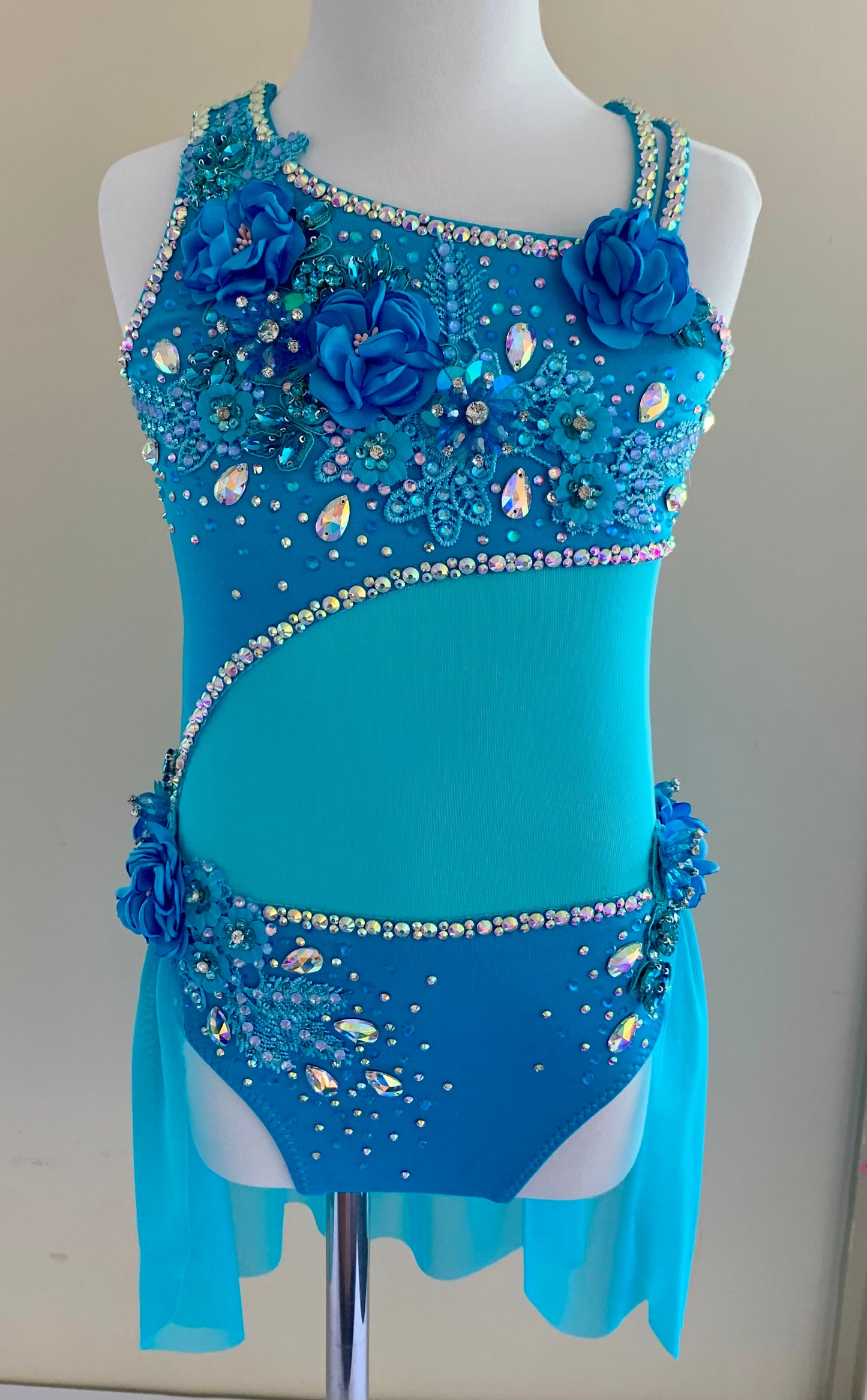 Turquoise Lyrical Size 8