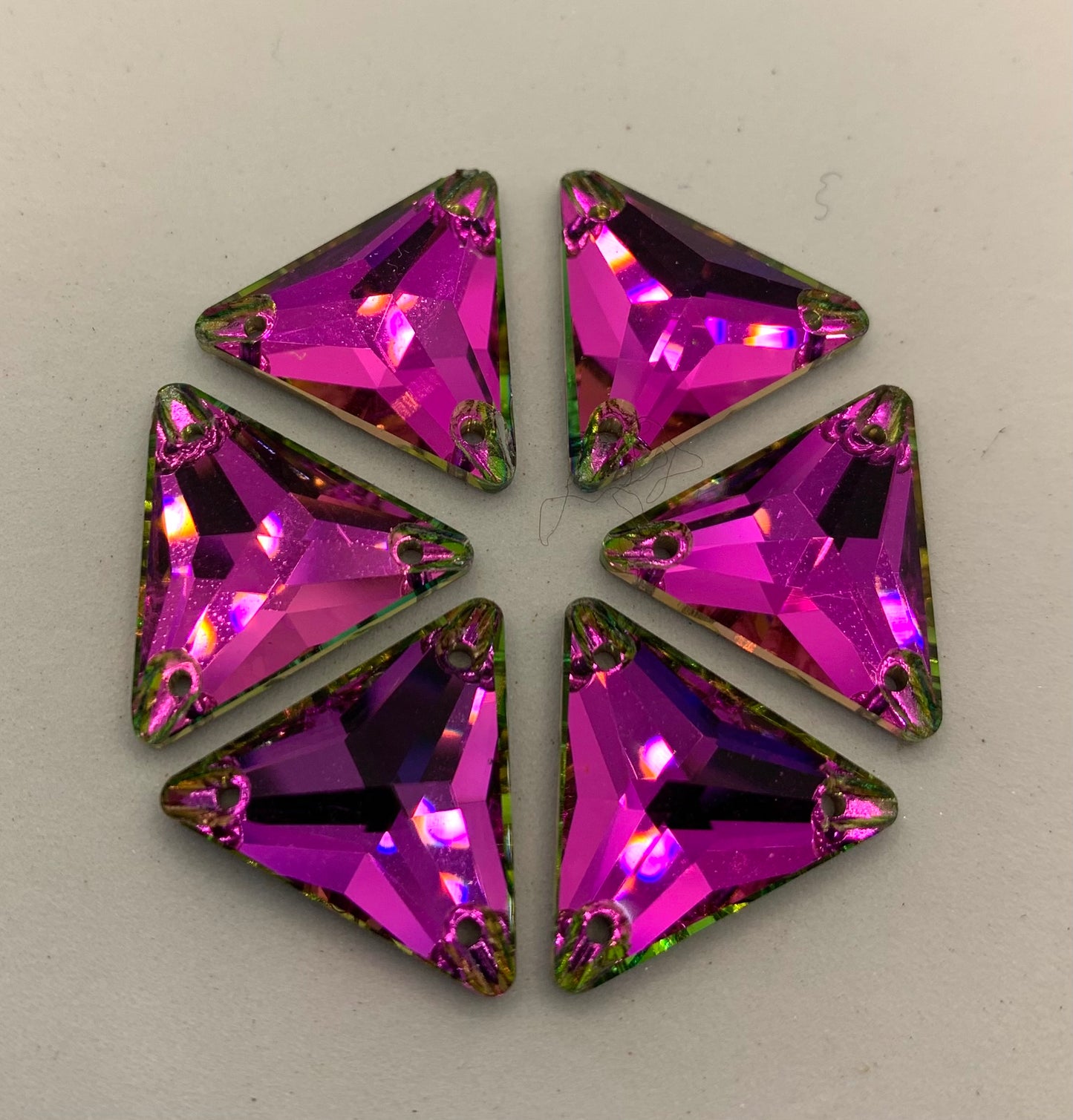 K9 Vitrail Medium Triangle