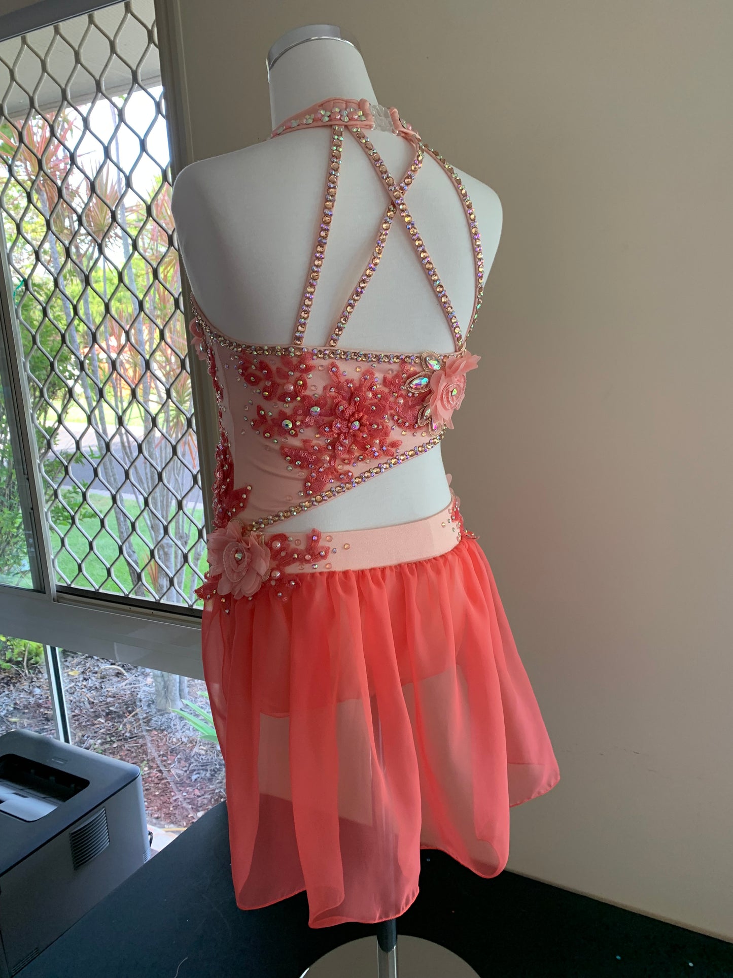 Apricot Size 10