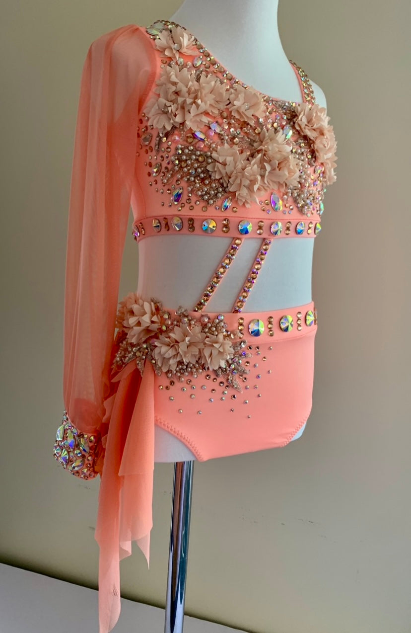 Apricot Lyrical Size 6