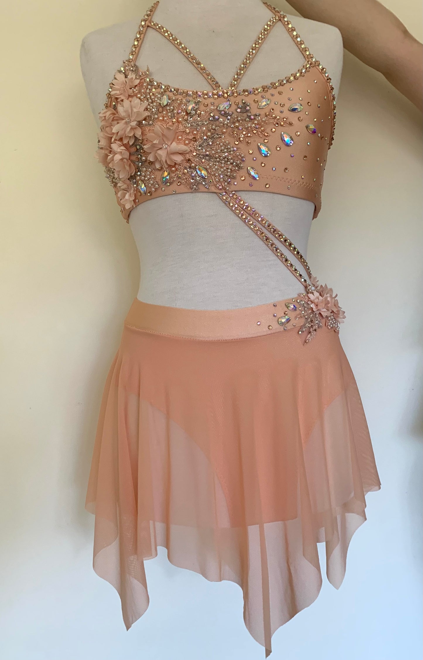 Peach Lyrical size AXS