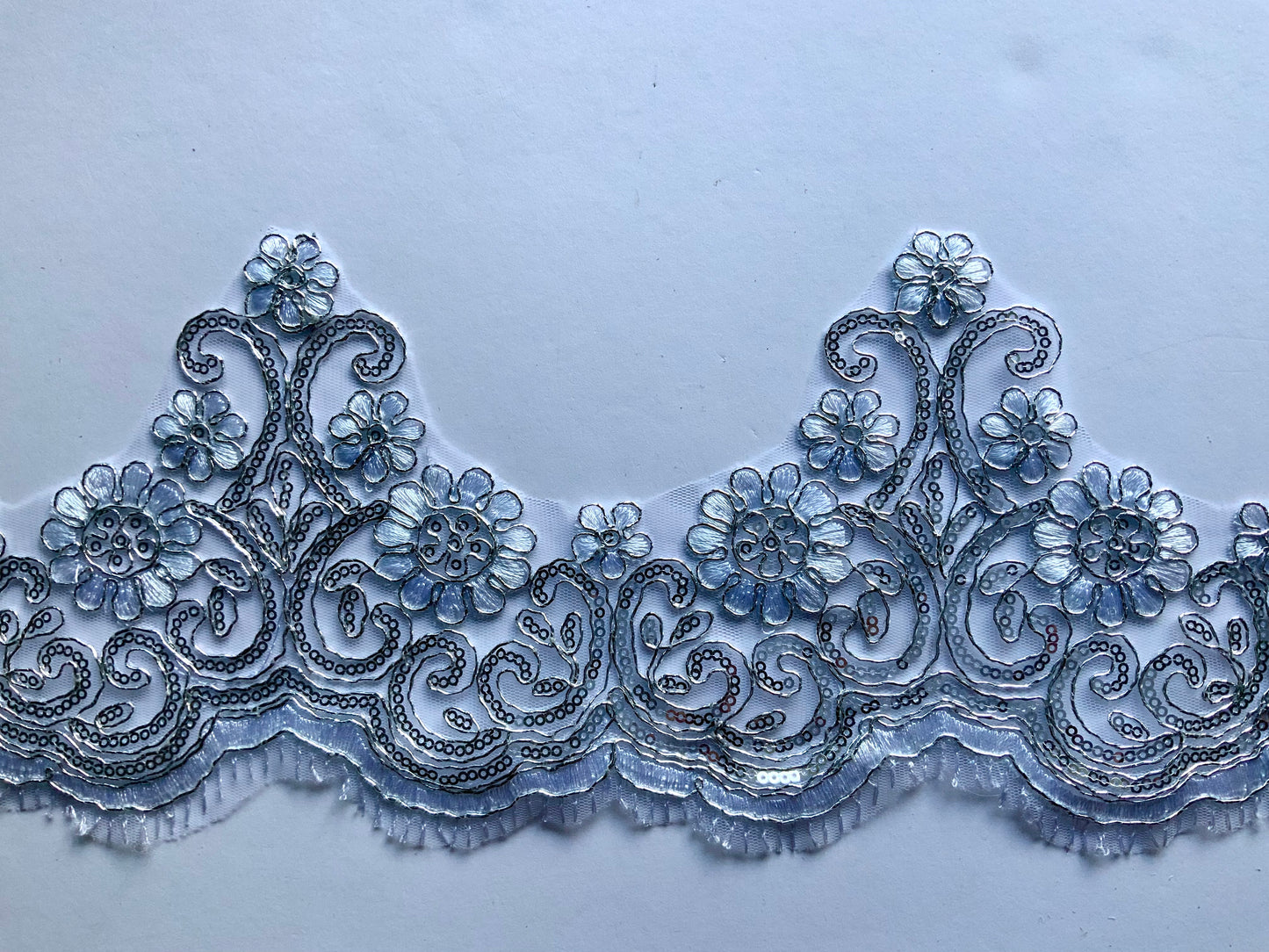 Lily Lace Border Trim- Silver and White