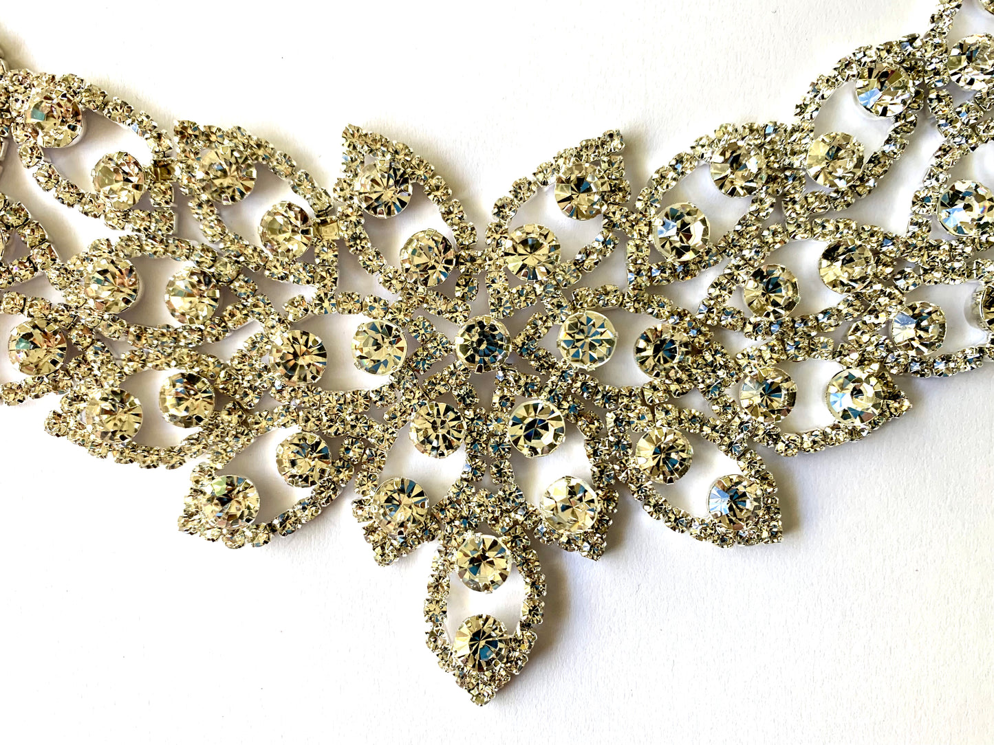 Rhinestone Applique #17