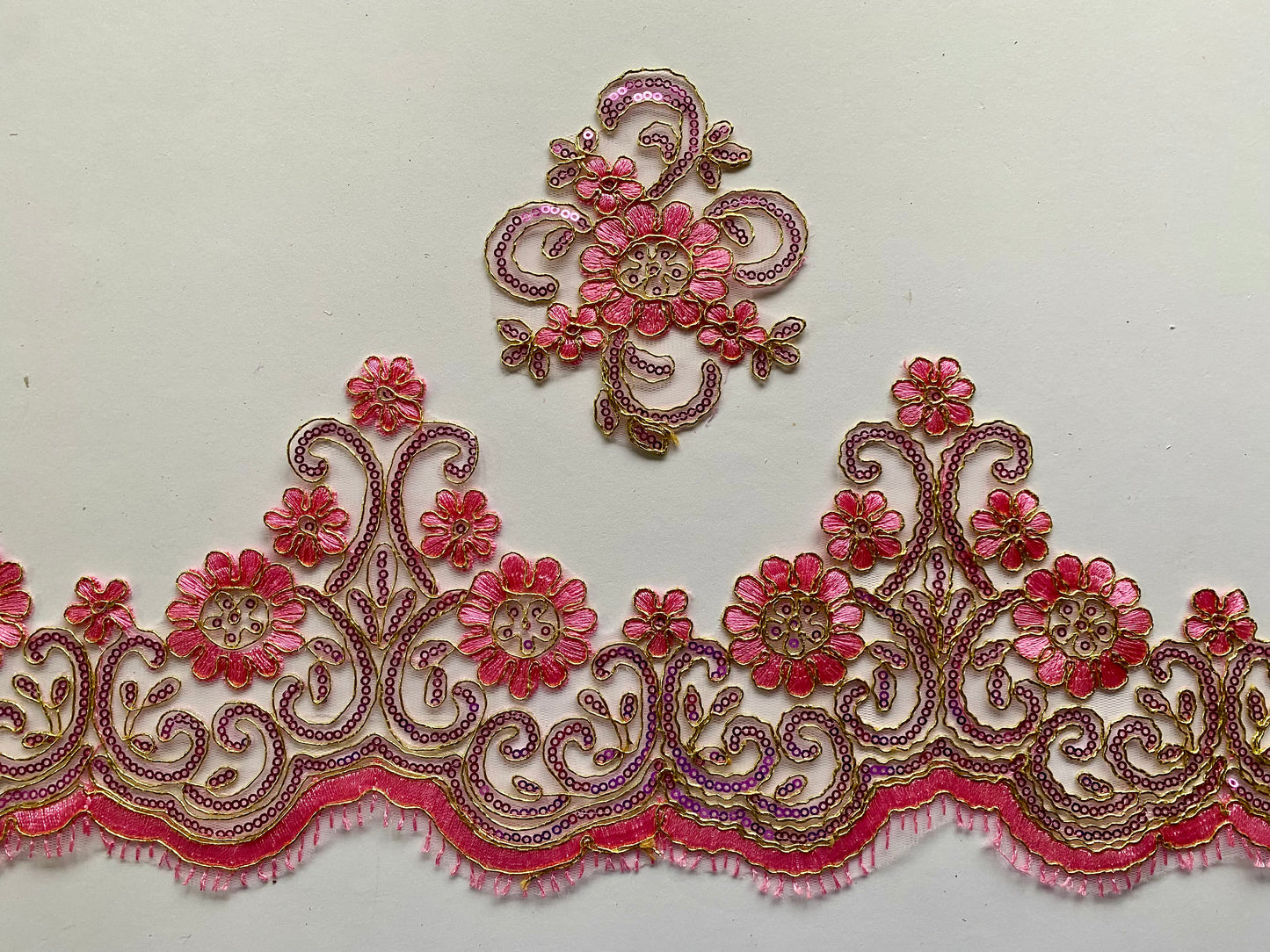Lily Lace Border Trim - Pink