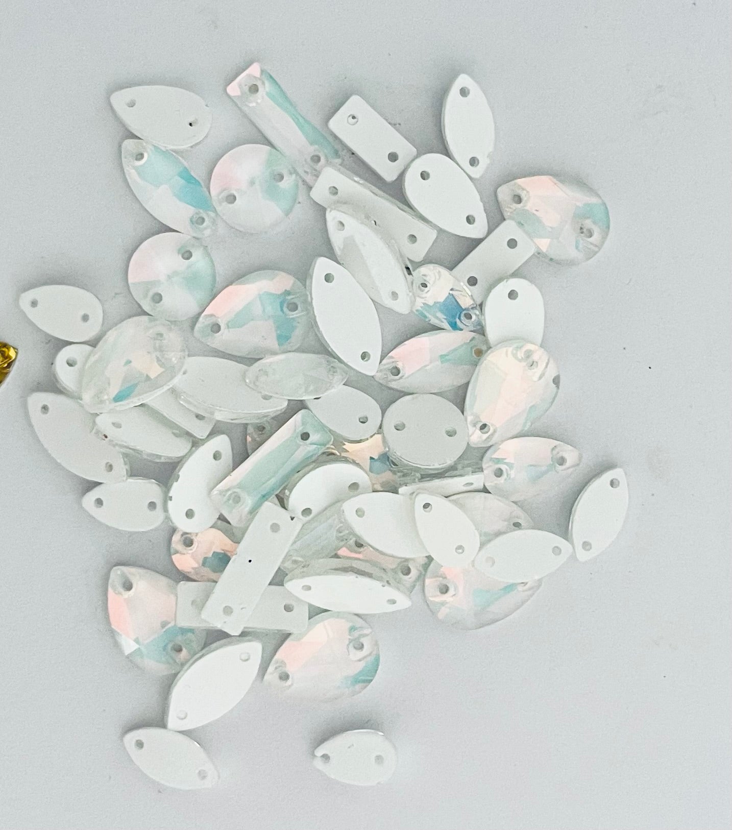 Mocha Opal White - Mixed Glass Shapes
