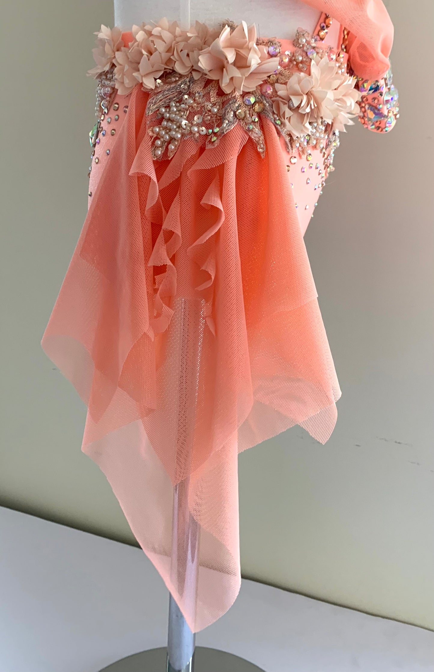 Apricot Lyrical Size 6