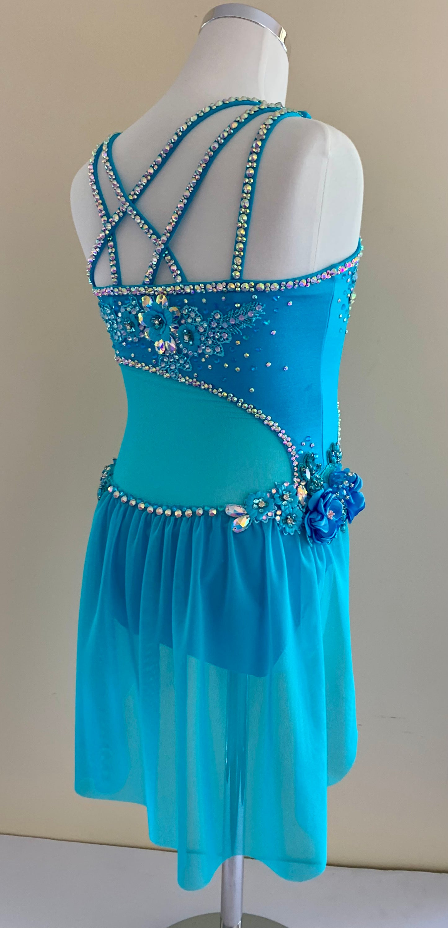 Turquoise Lyrical Size 8