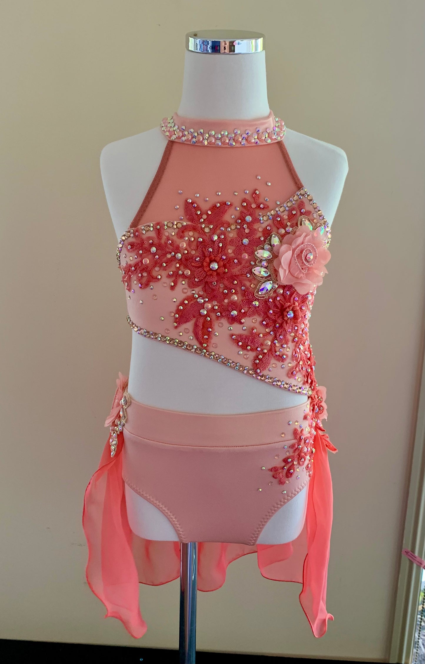 Apricot Size 10