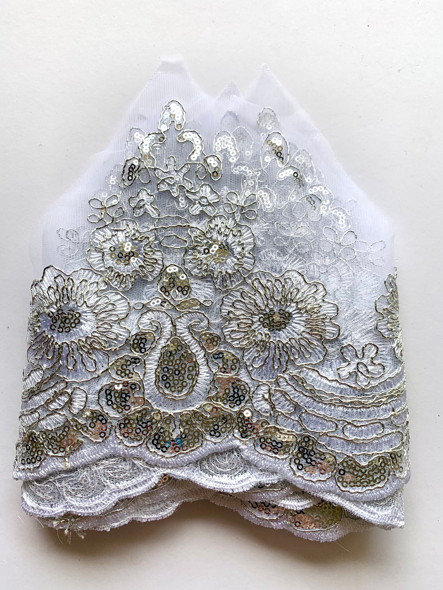 Ella Lace Border -White and Silver