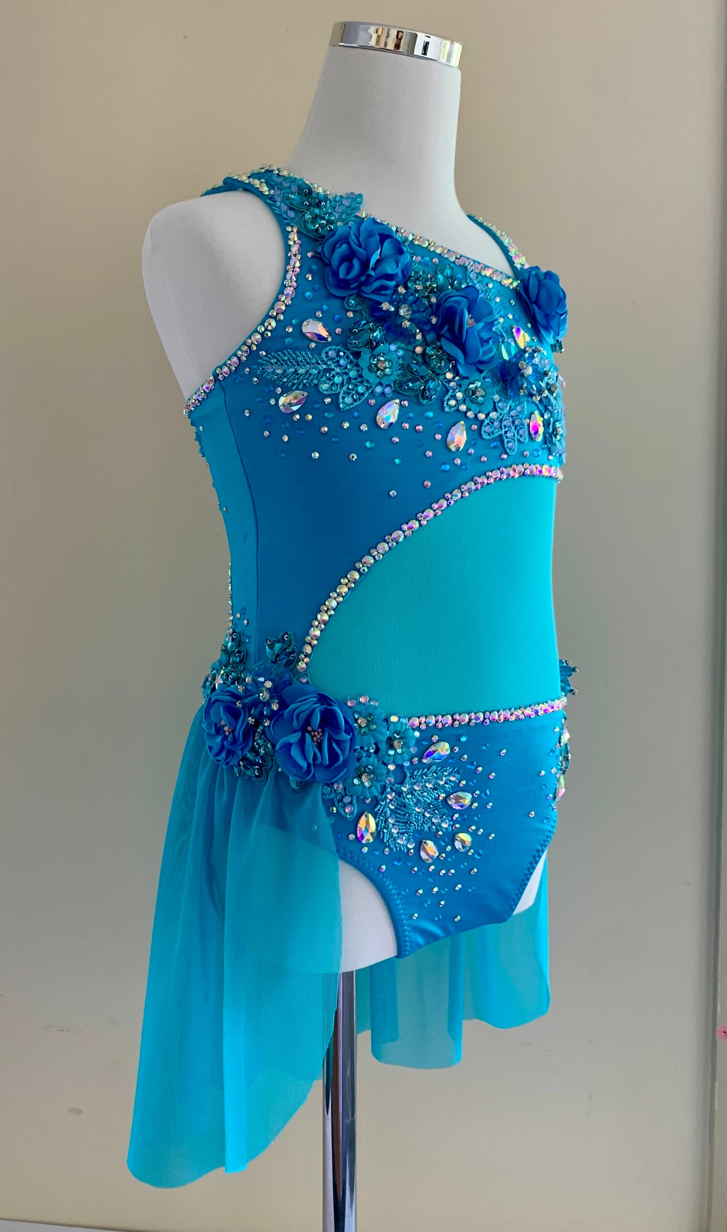 Turquoise Lyrical Size 8