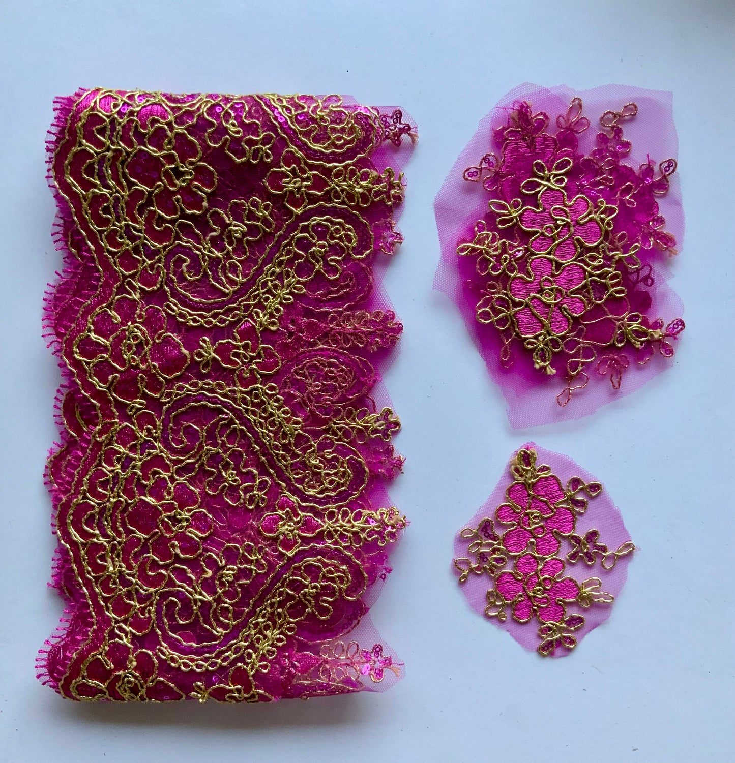 Bella Lace Border Trim - Fuchsia