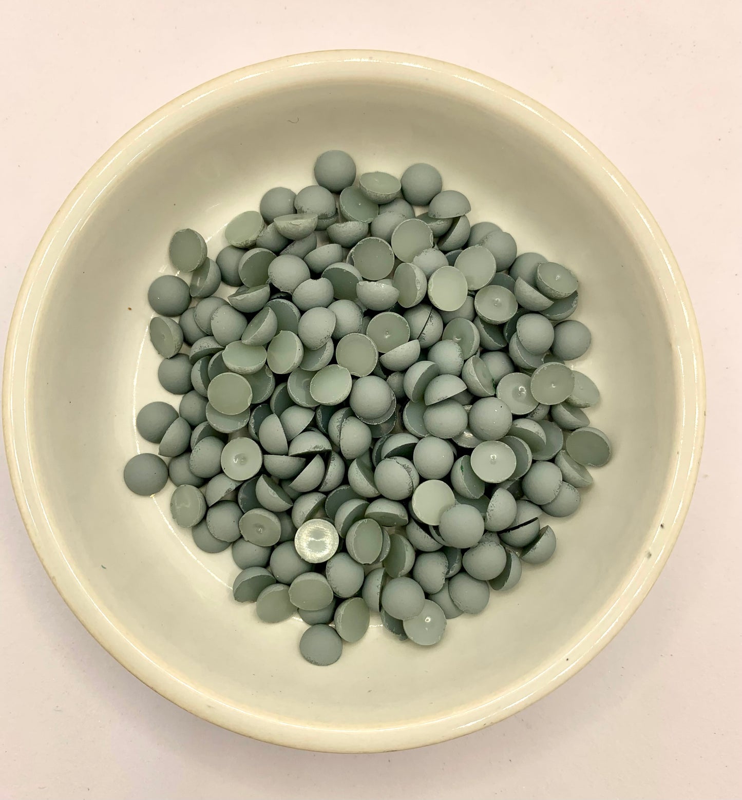 Matt Silver Grey - 1/2 Pearls
