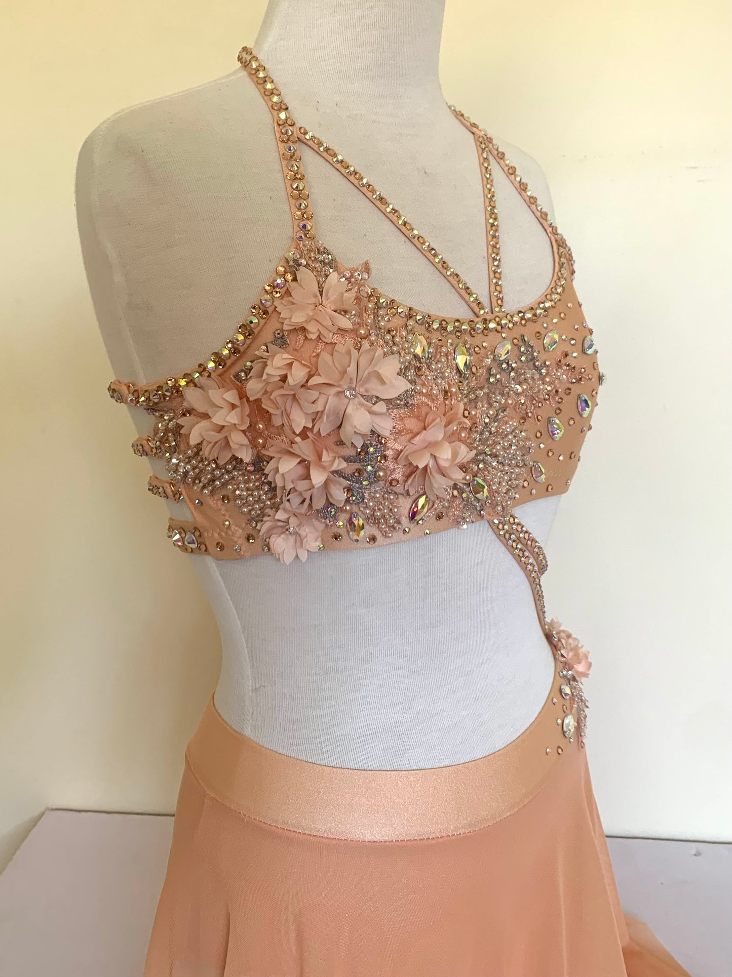 Peach Lyrical size AXS