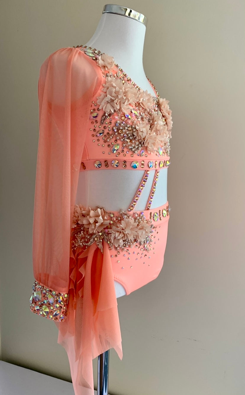 Apricot Lyrical Size 6