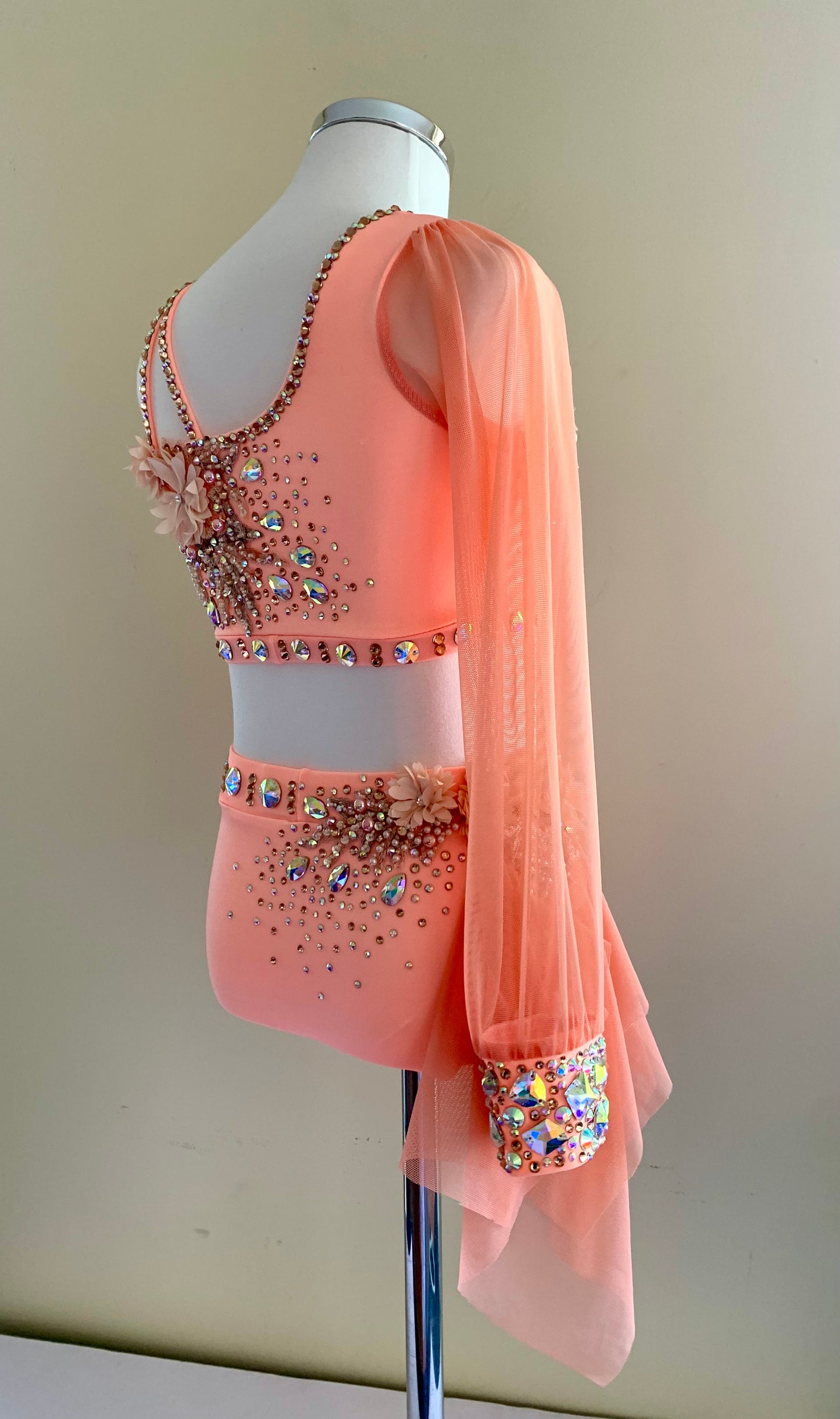 Apricot Lyrical Size 6