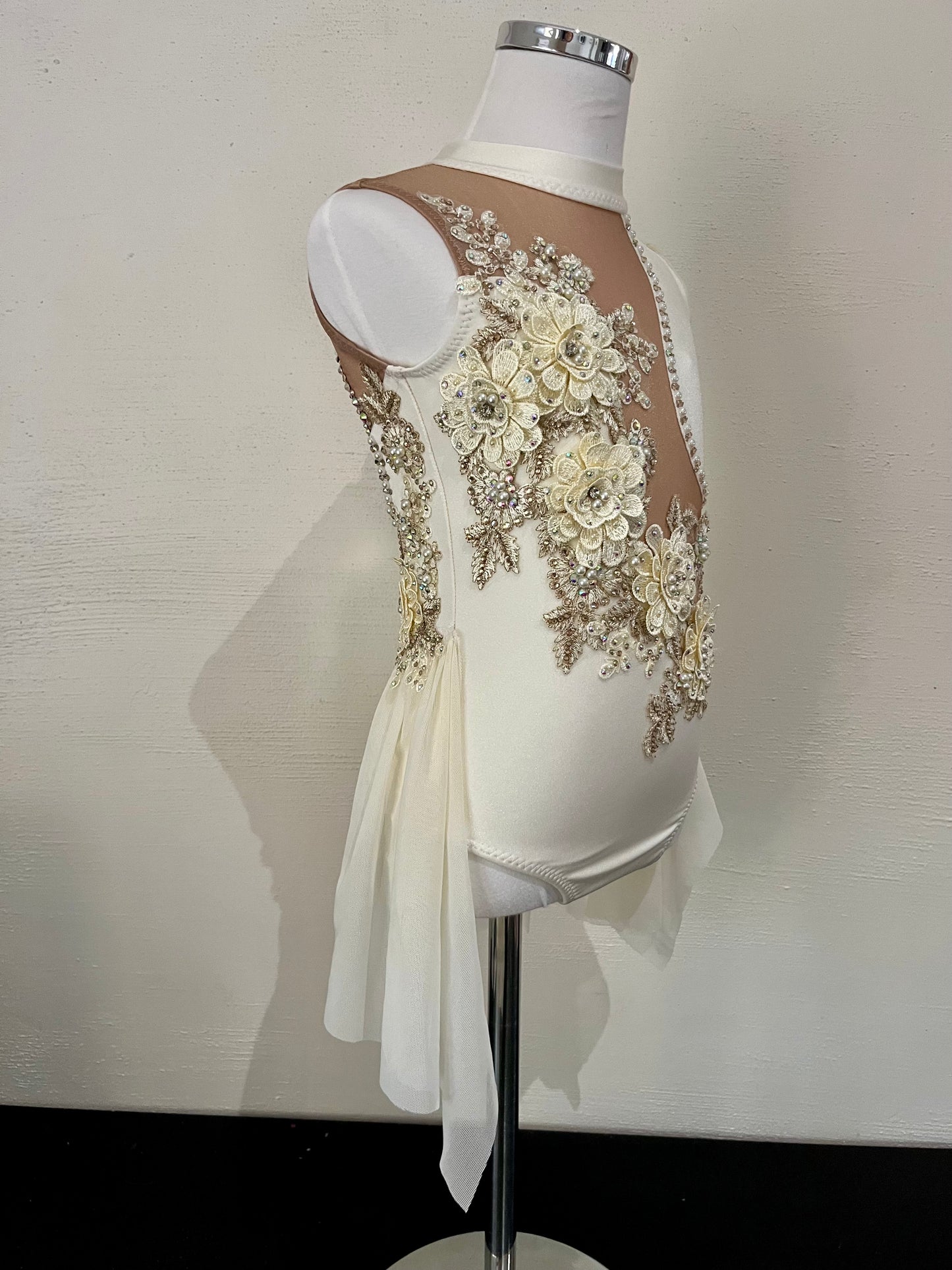 Cream and Champagne Lyrical Size 6