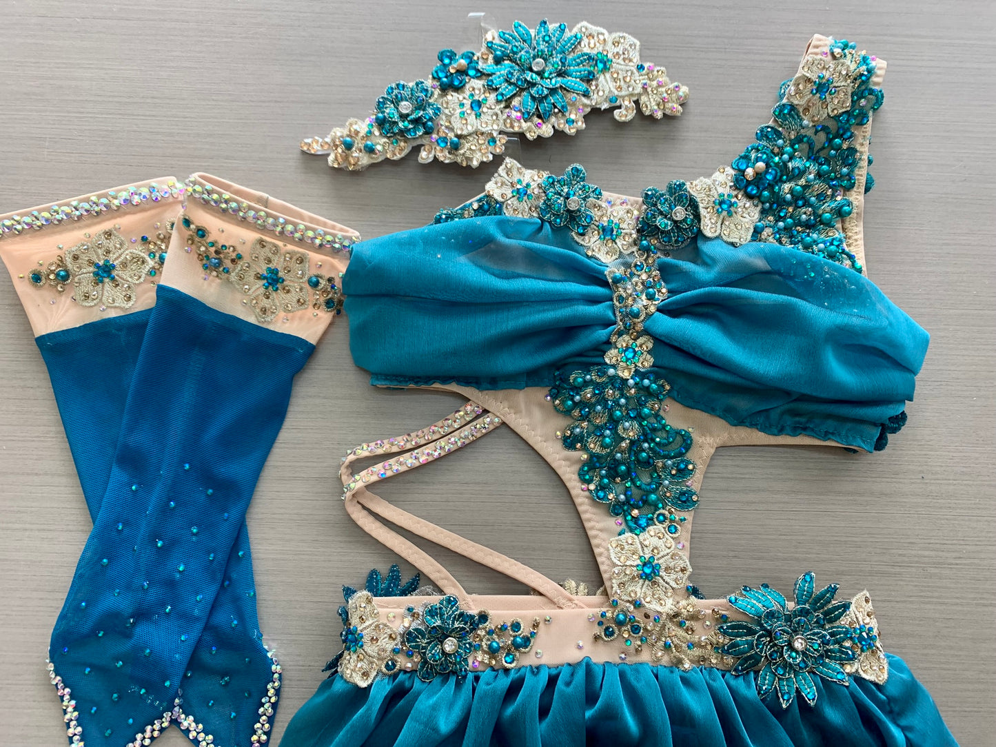 Teal Lyrical 2 piece size 8