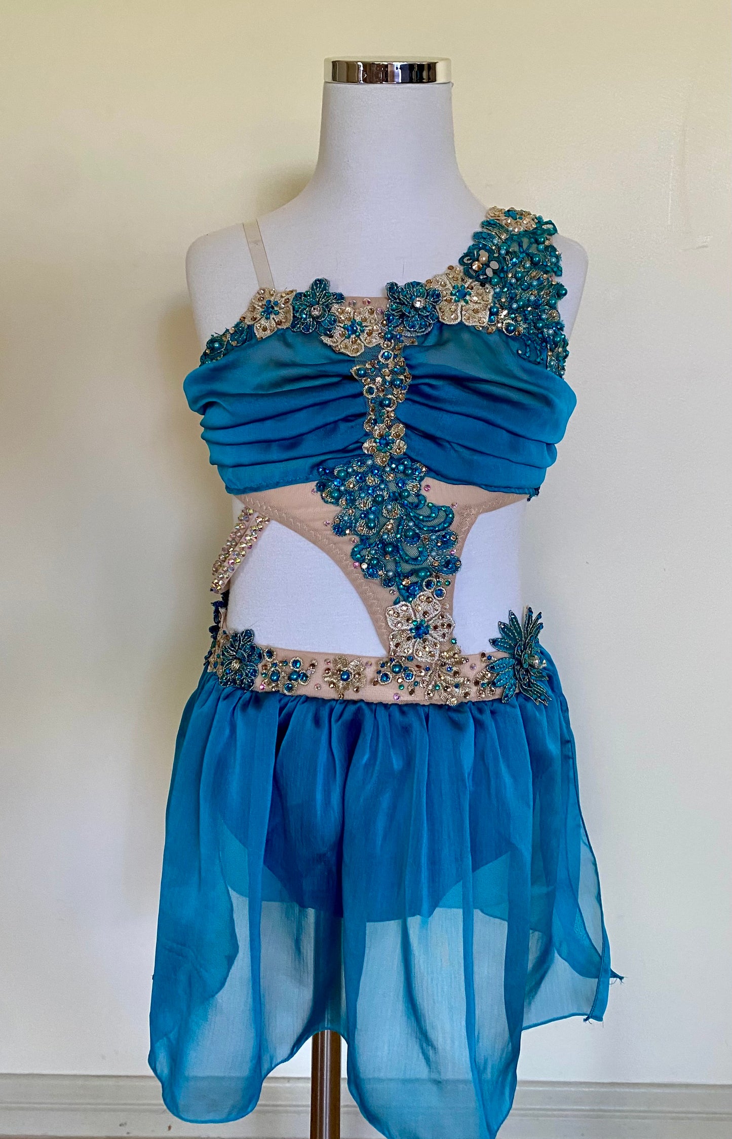 Teal Lyrical 2 piece size 8