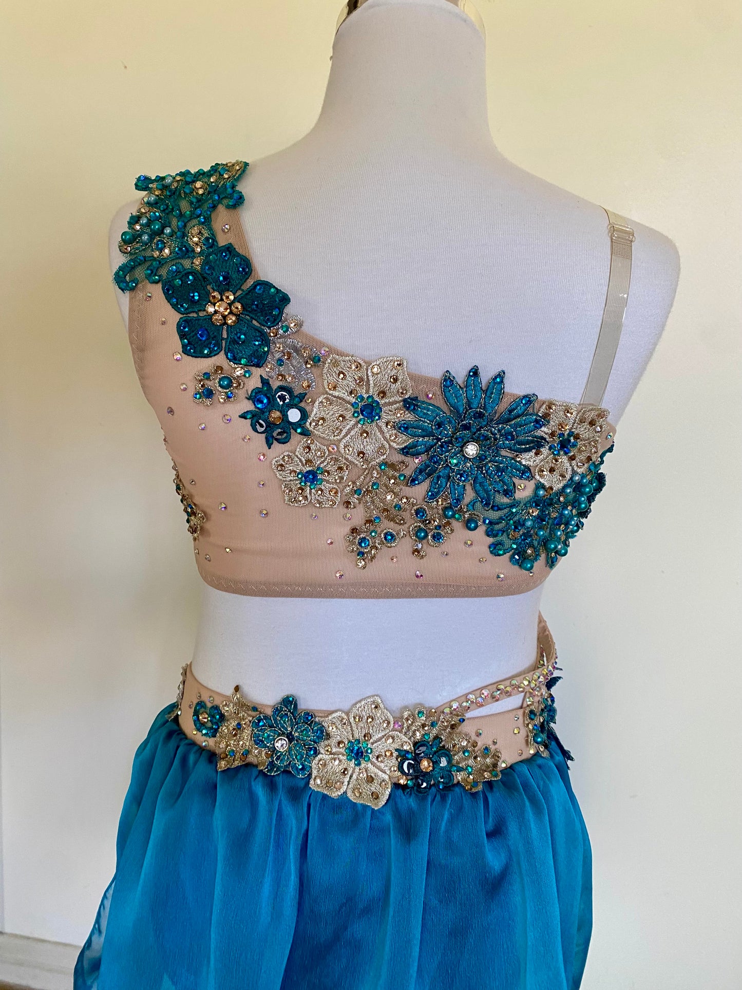 Teal Lyrical 2 piece size 8