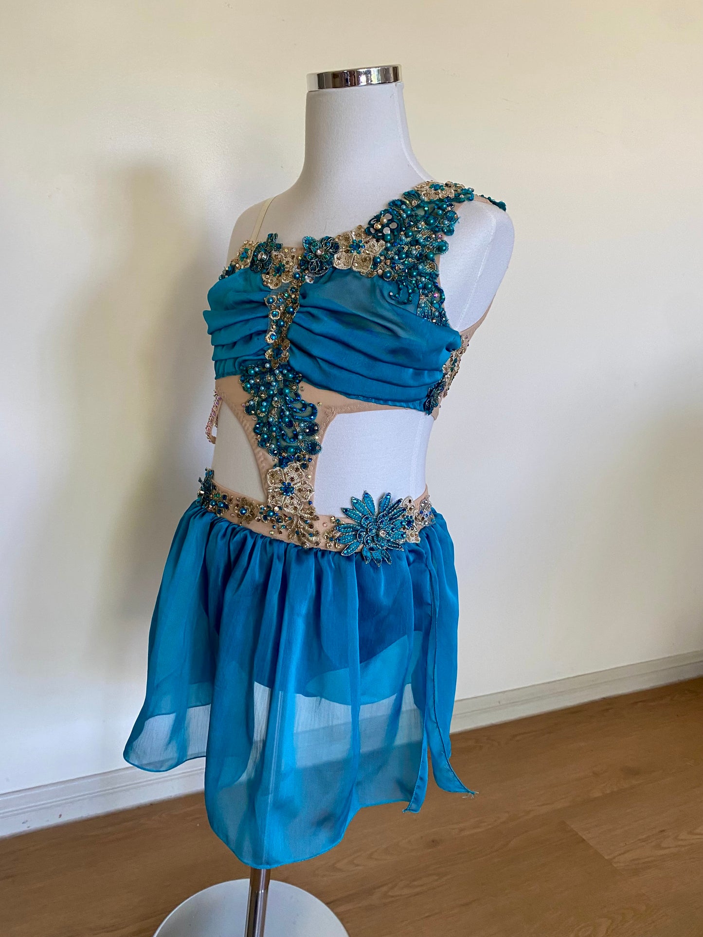 Teal Lyrical 2 piece size 8