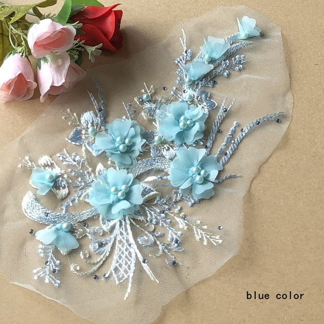 Delicate Flower Appliques - Med - 5 Colours