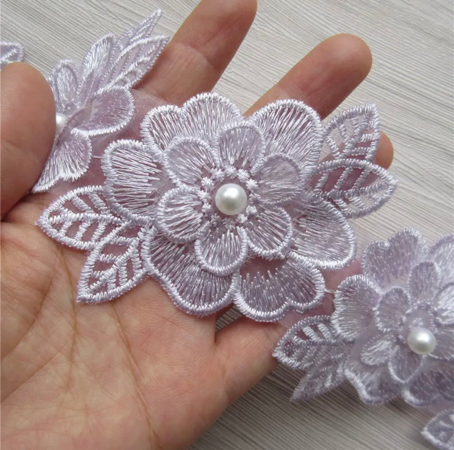 Pearl Flower Trim - 8 Colours