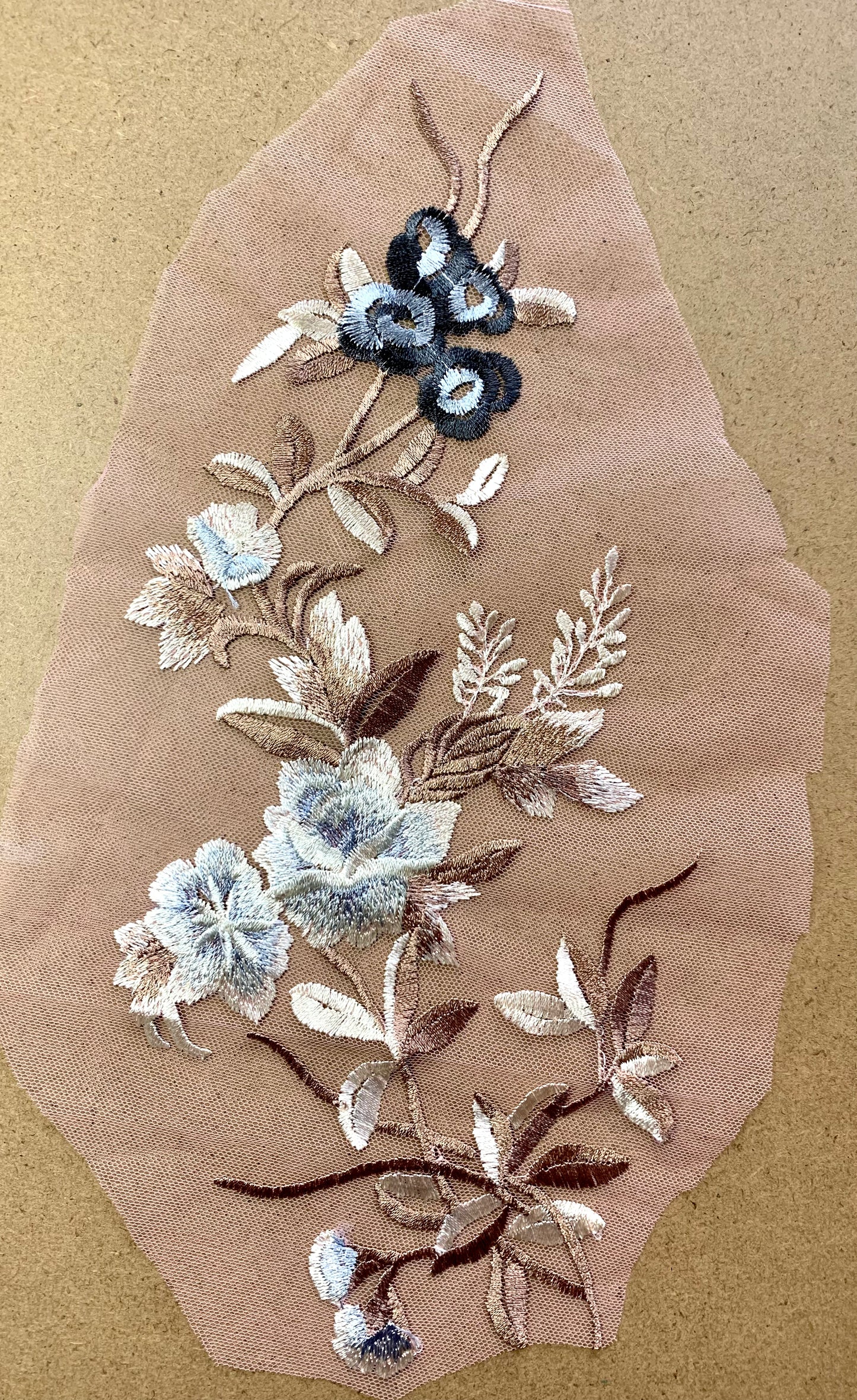 Medium Flower Applique #4 -5 Colours