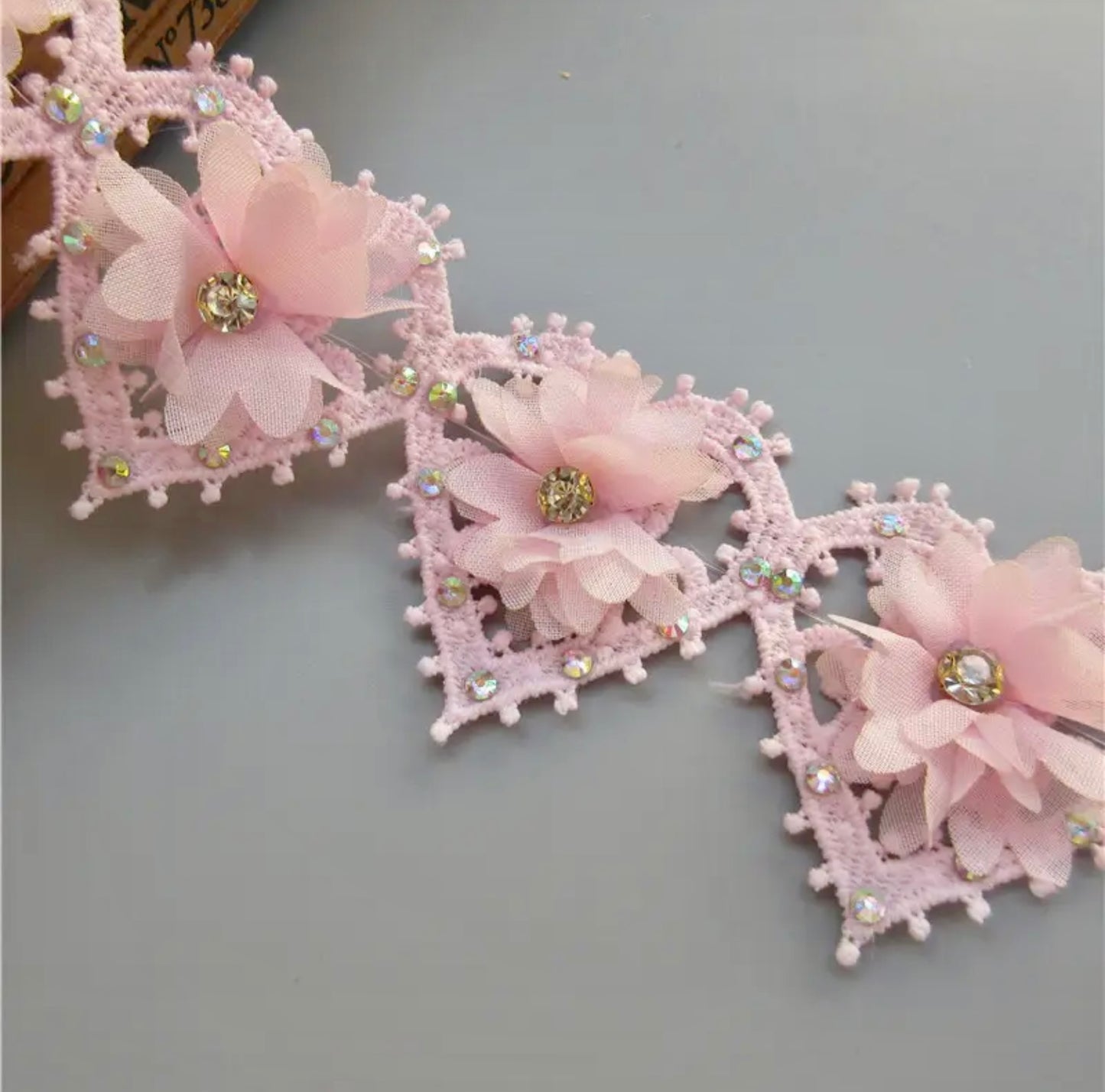 Hearts and Flowers Trim #HFL1