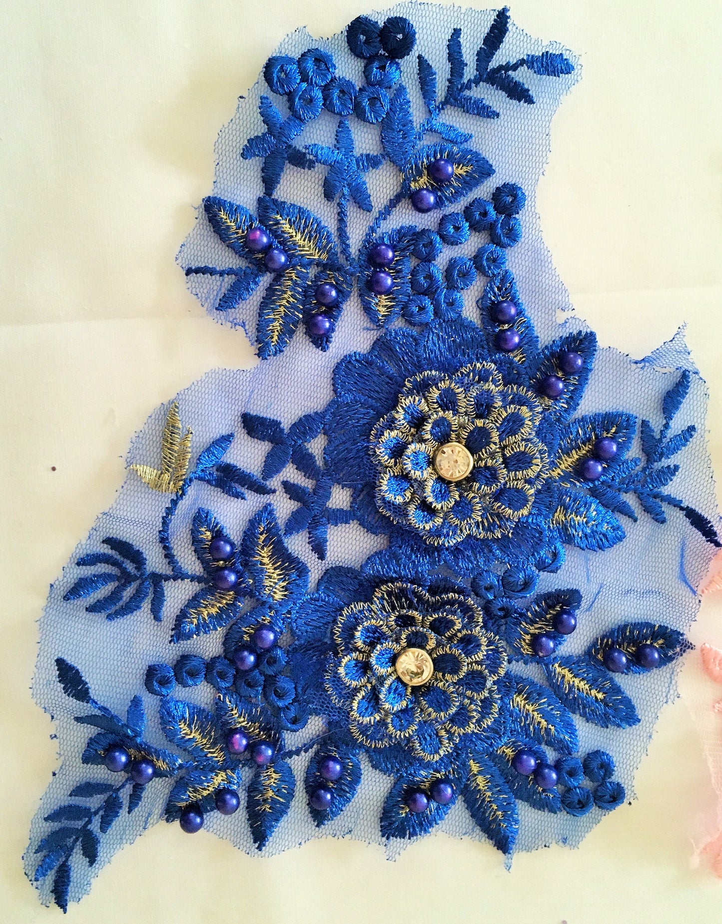 3D Flowers with Pearls - Med -4 Colours