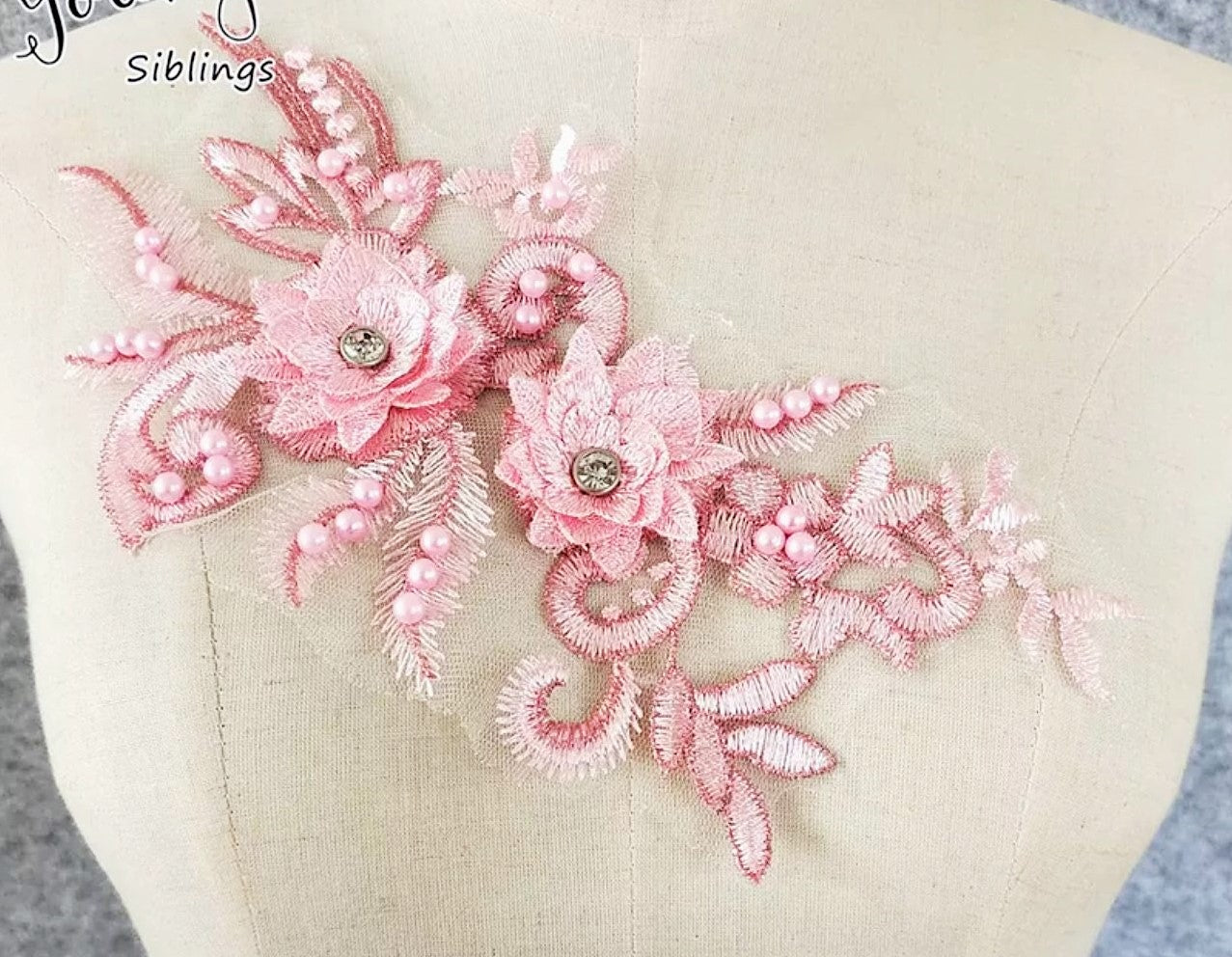 Medium 3D Metallic Pink Flowers - 3D#55