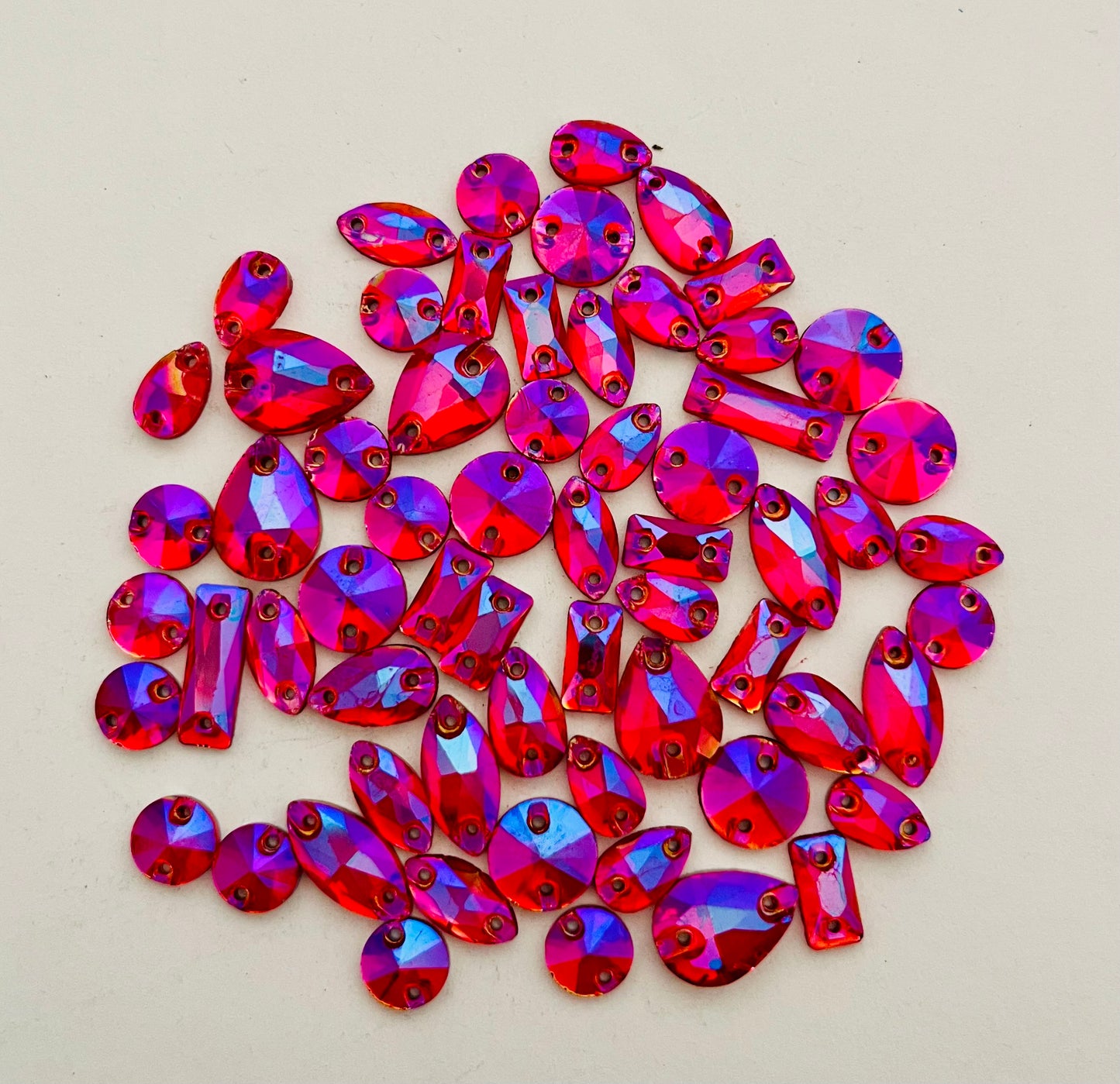 Light Siam AB - Mixed Glass Shapes