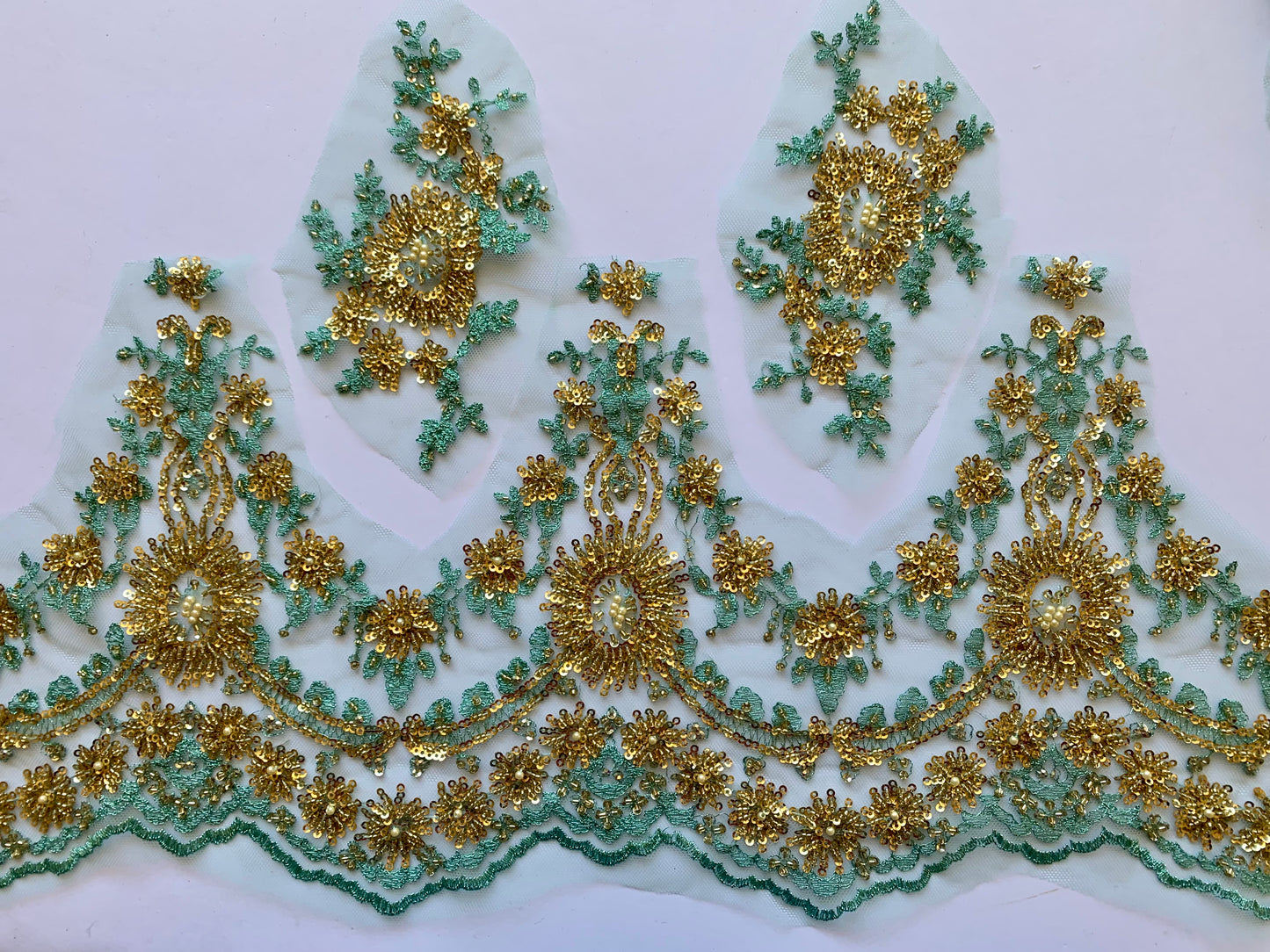 Beaded Lace Border - Mint and Gold