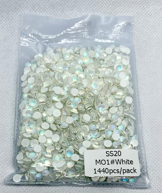 Mocha Opal White - MO1