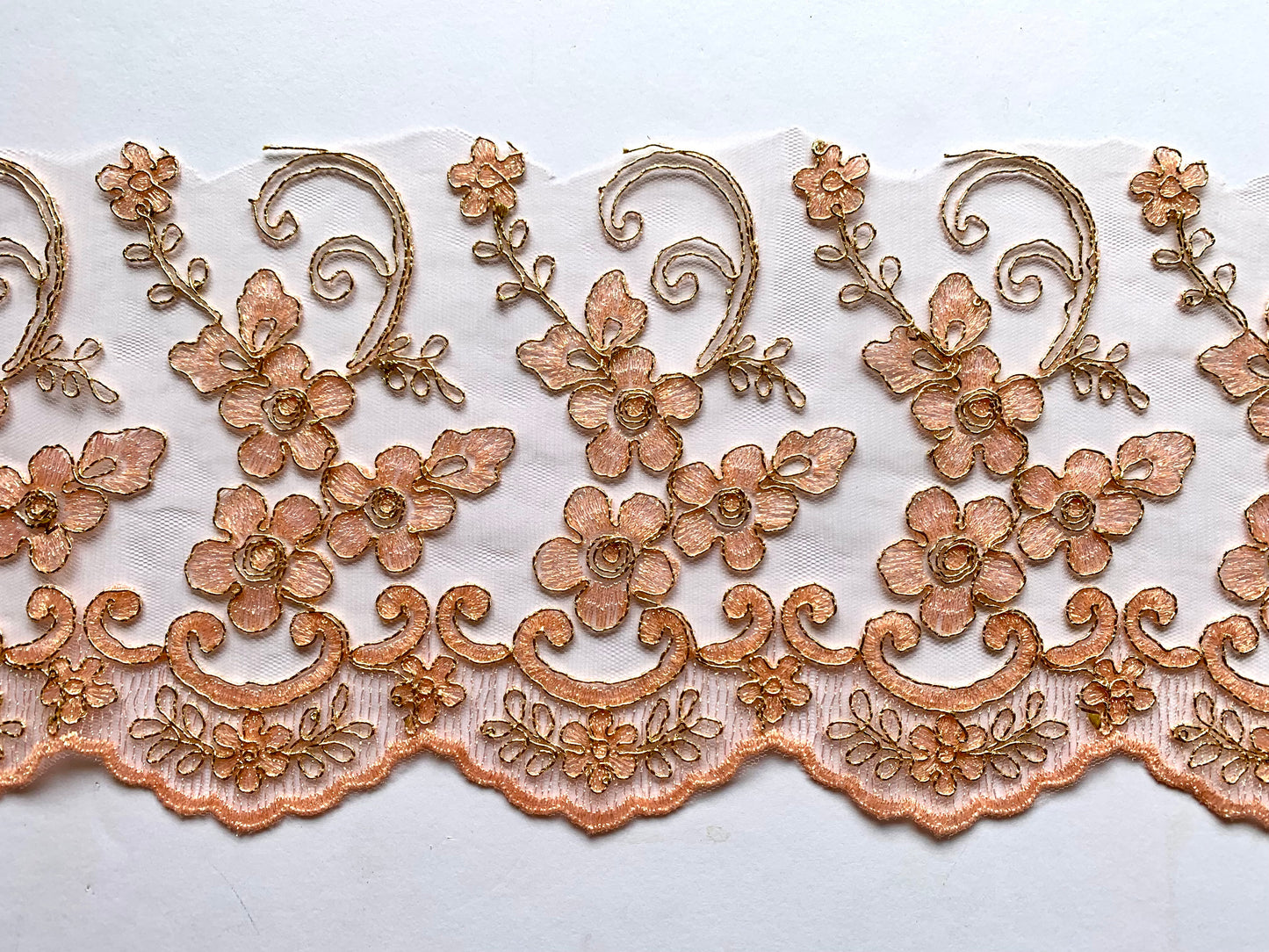 Daisy Lace Border - Peach Pink