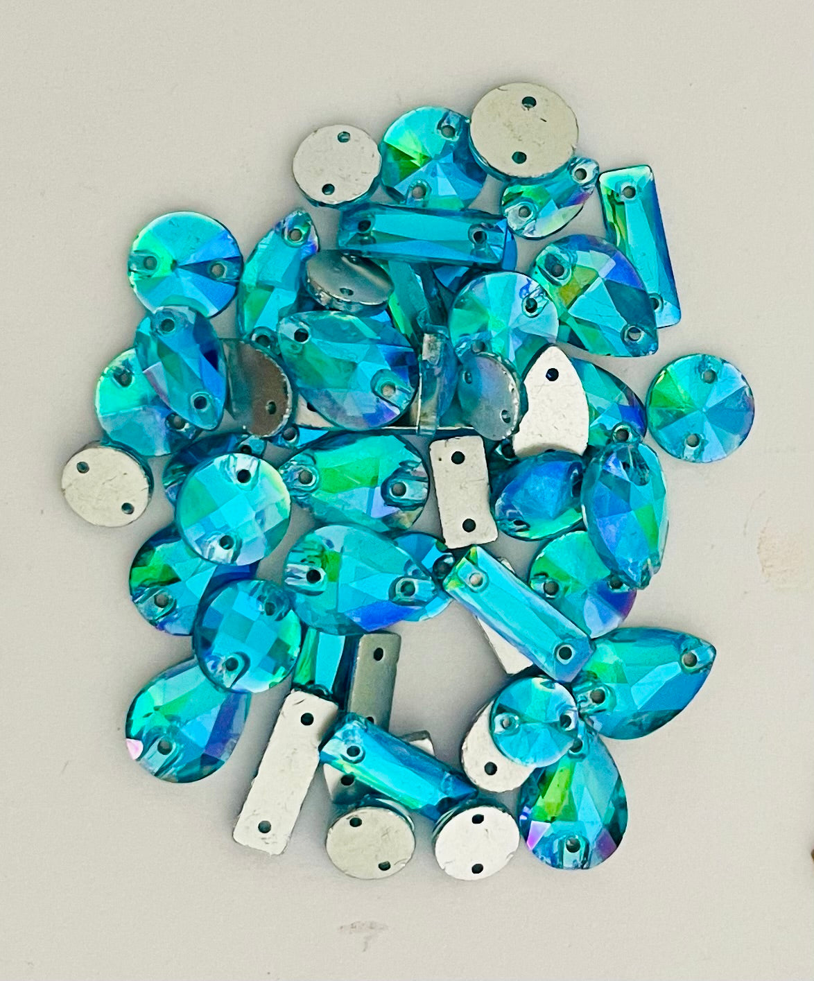 Aquamarine AB - Mixed Glass Shapes