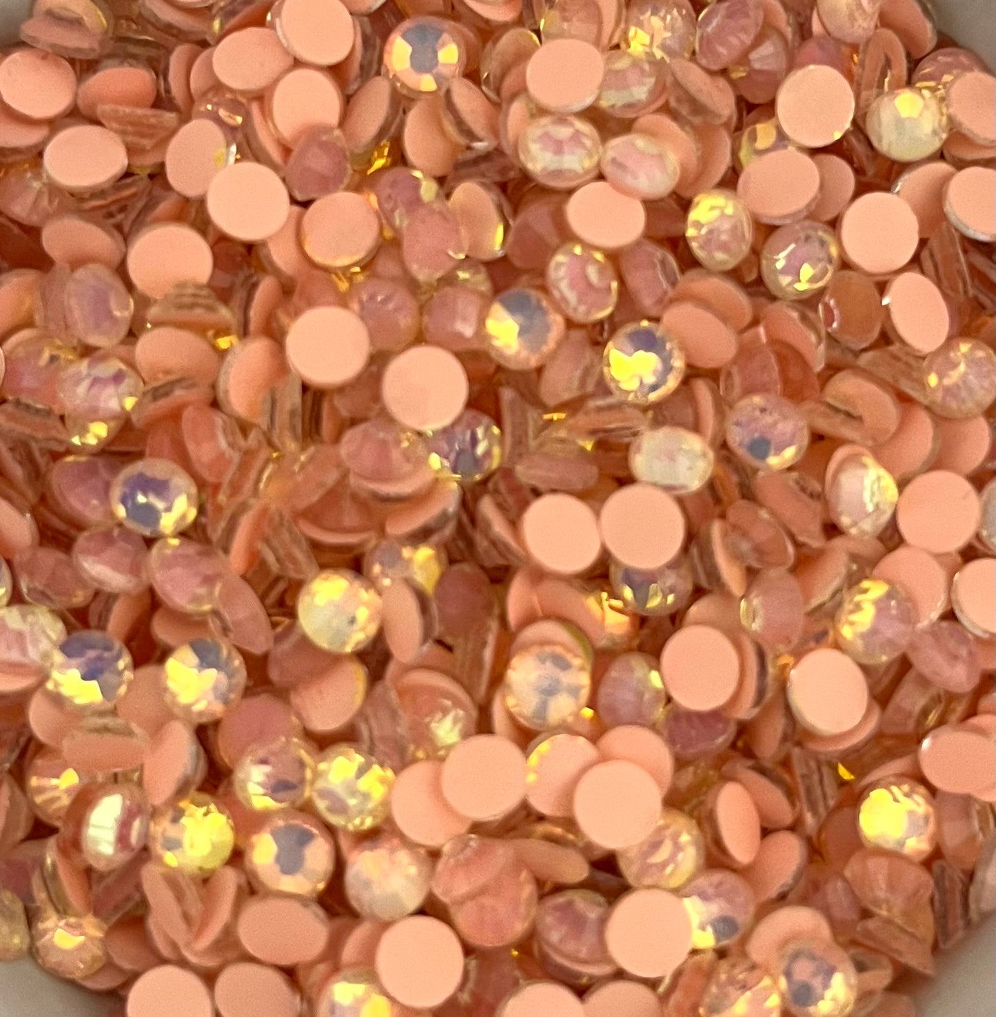 Opal Luminous  Lt Peach - MO010