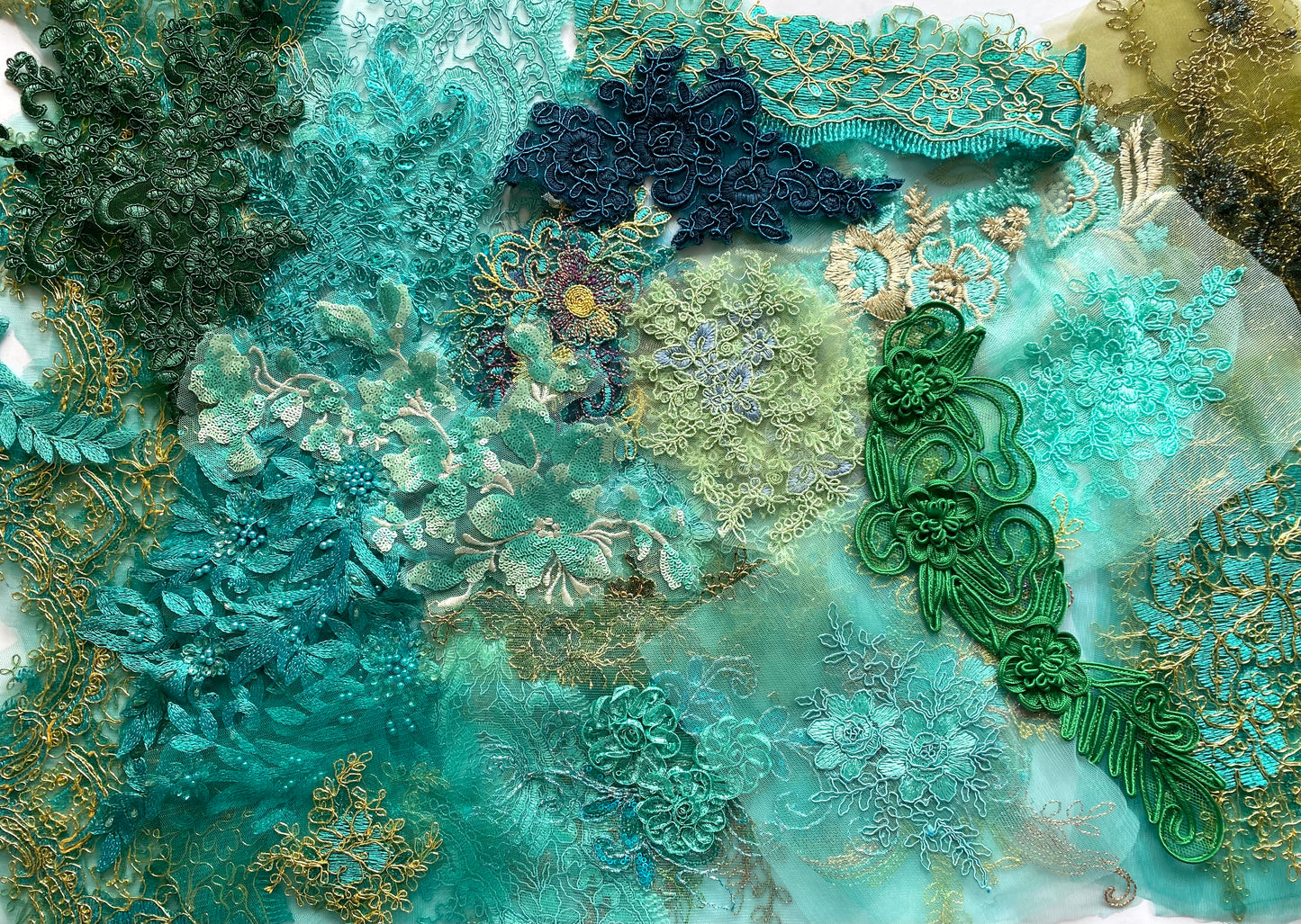 Lace Remnants -Dark Green Mix