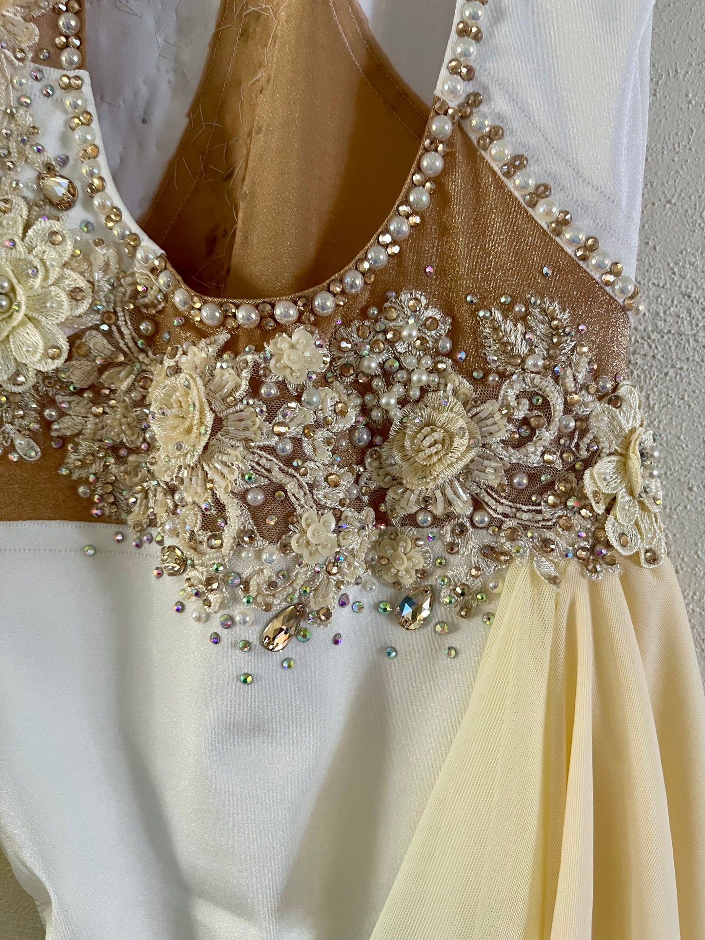 Ivory and Champagne Lyrical Size 12