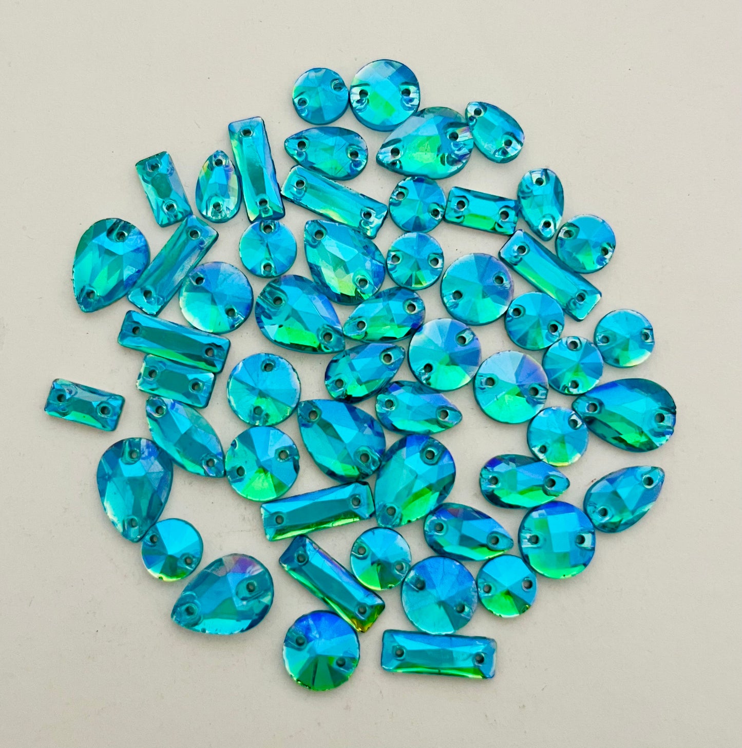 Aquamarine AB - Mixed Glass Shapes
