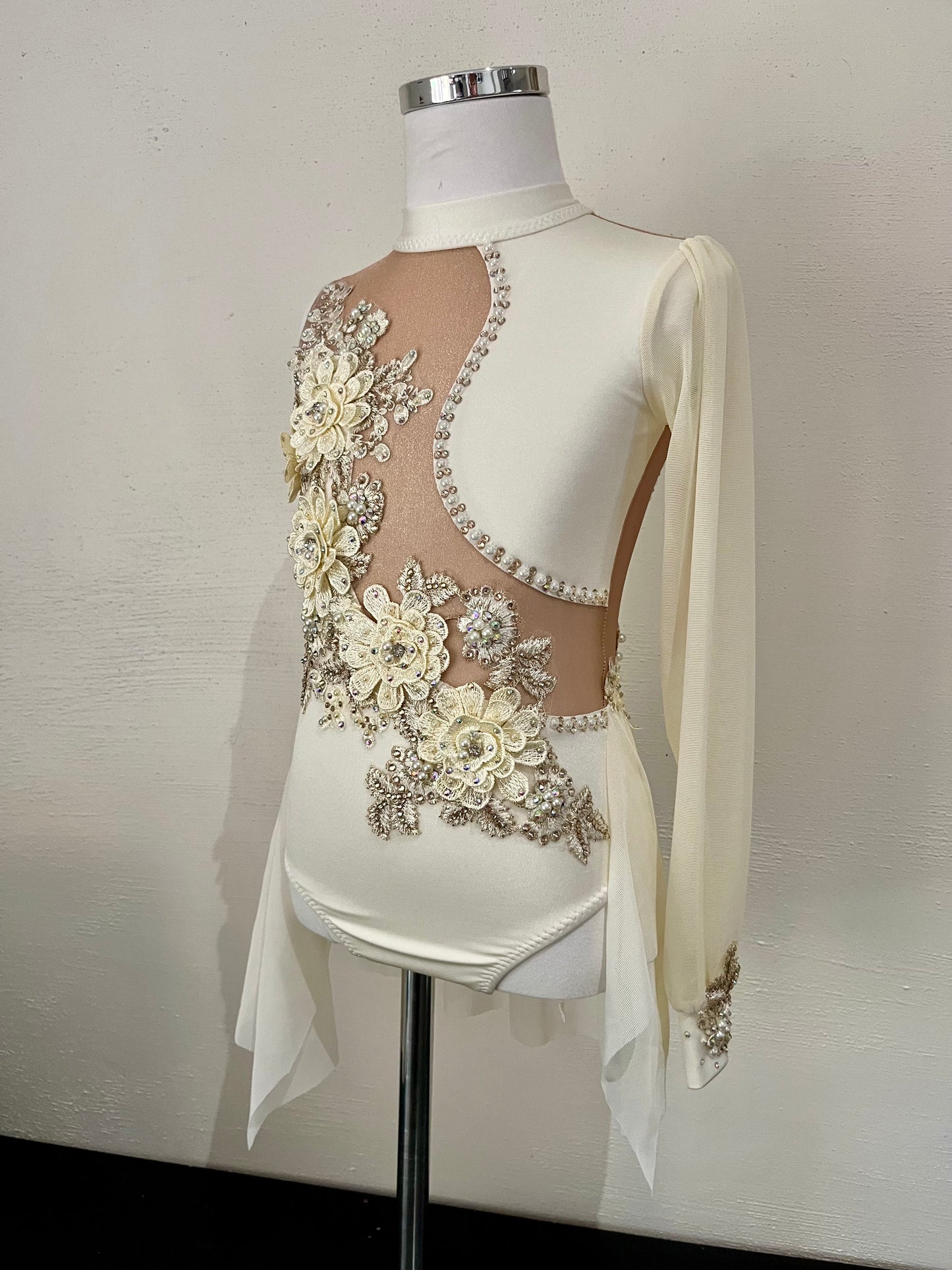 Cream and Champagne Lyrical Size 6