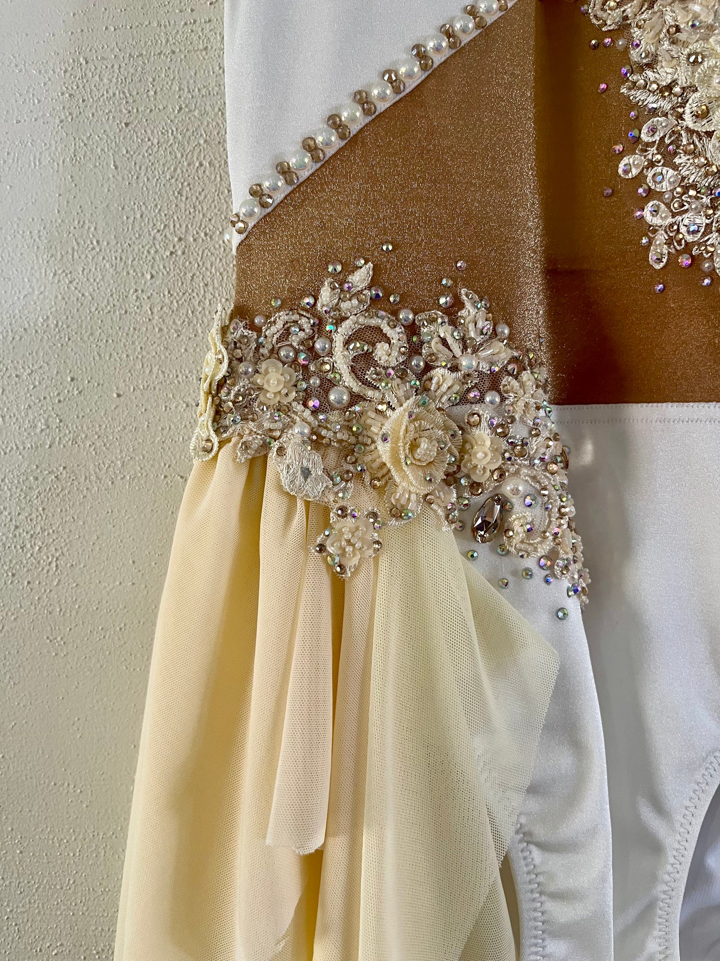 Ivory and Champagne Lyrical Size 12