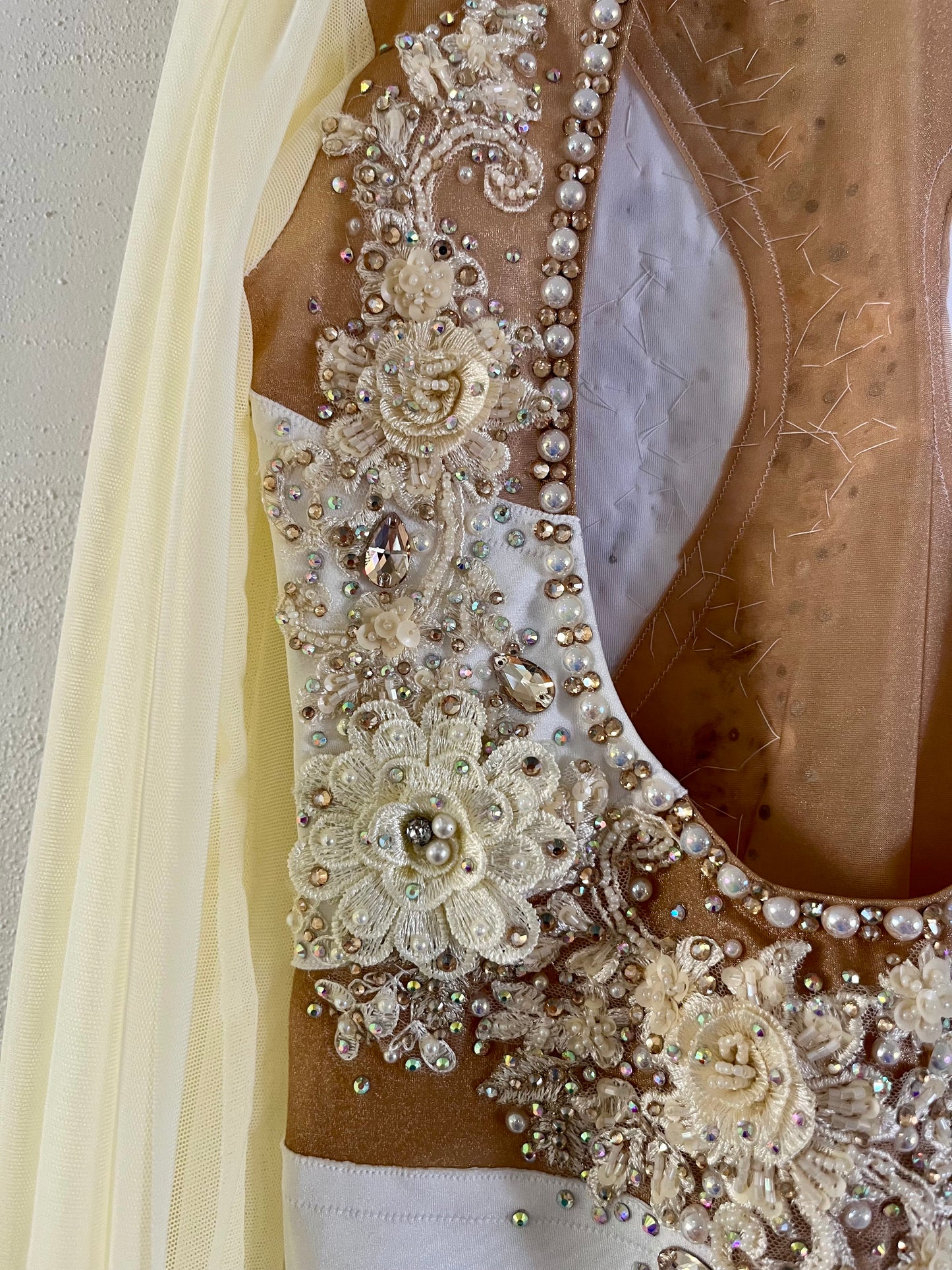 Ivory and Champagne Lyrical Size 12