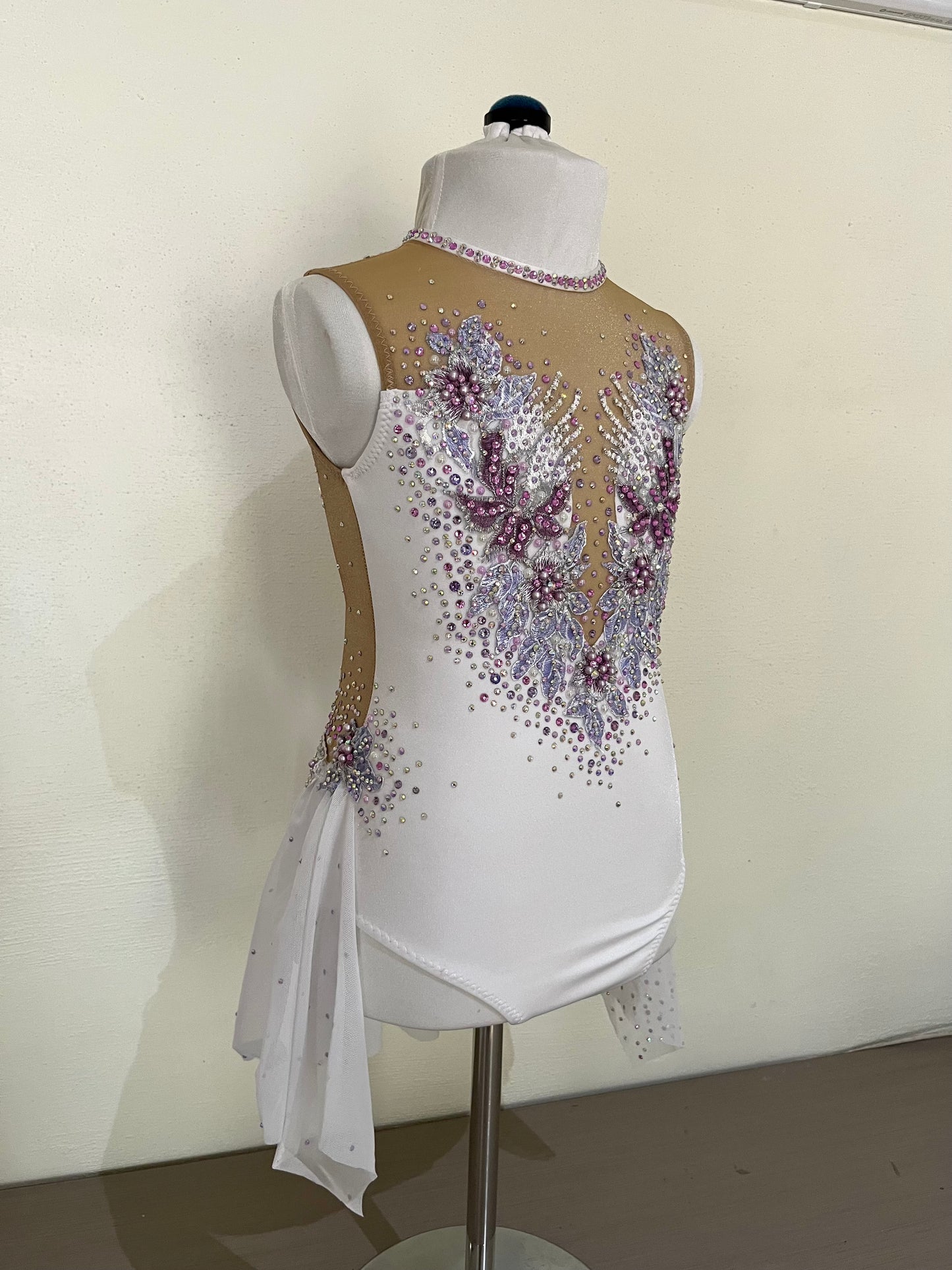 White and Lavender Lyrical size 10