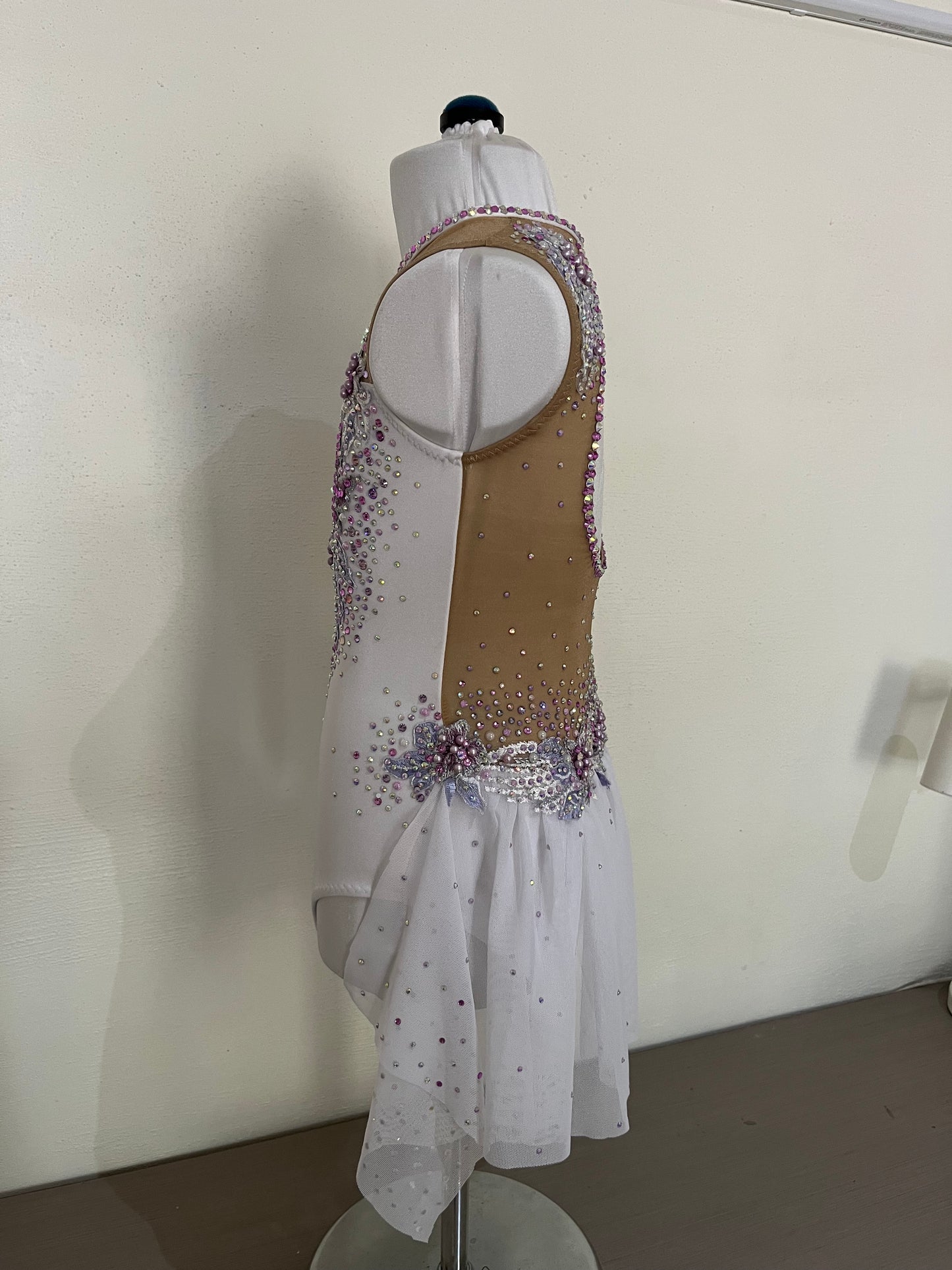 White and Lavender Lyrical size 10