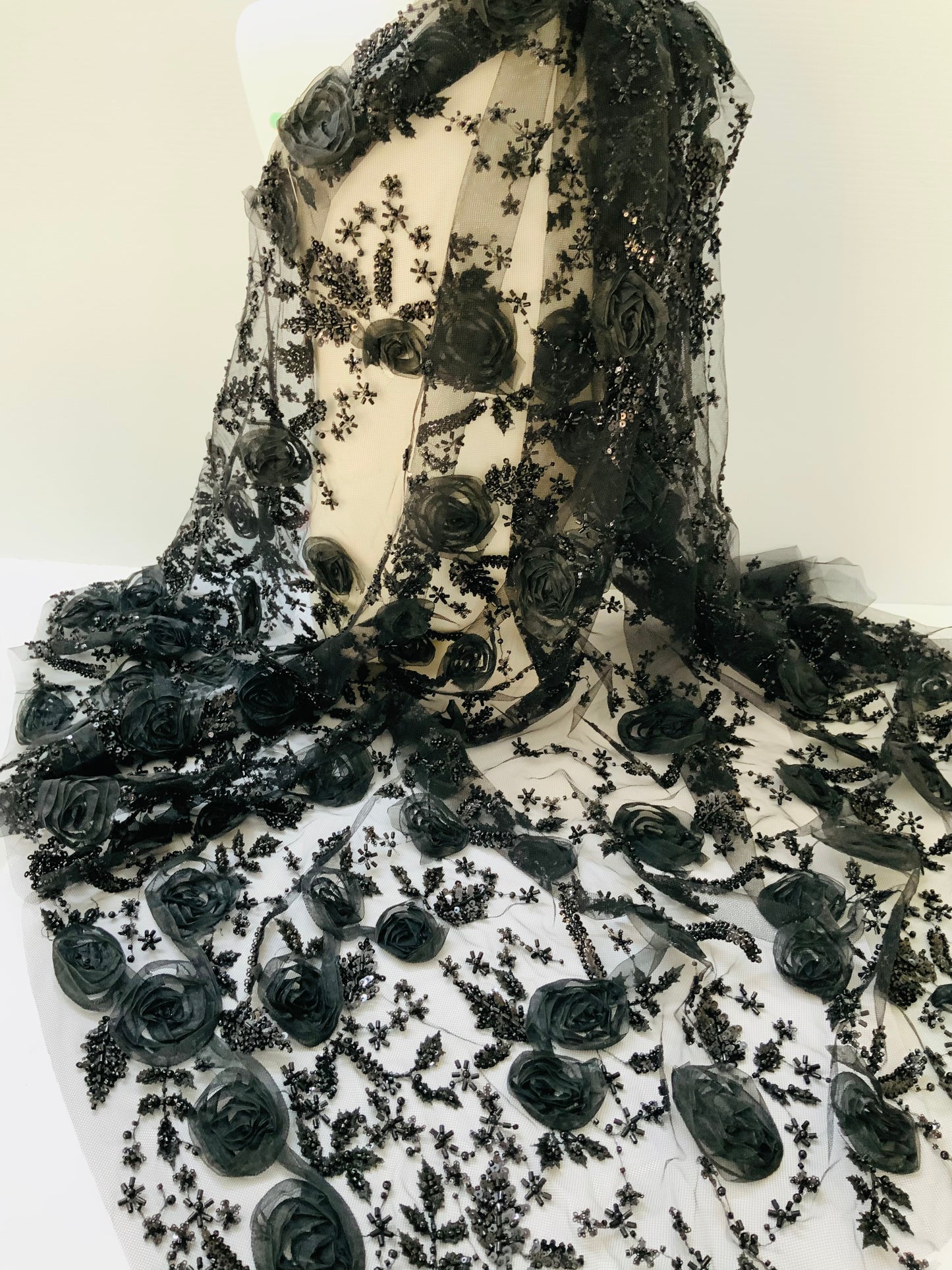 Roses -Black