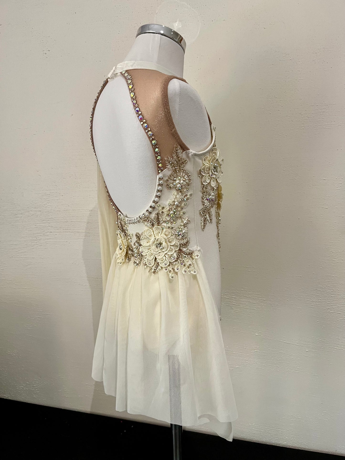 Cream and Champagne Lyrical Size 6