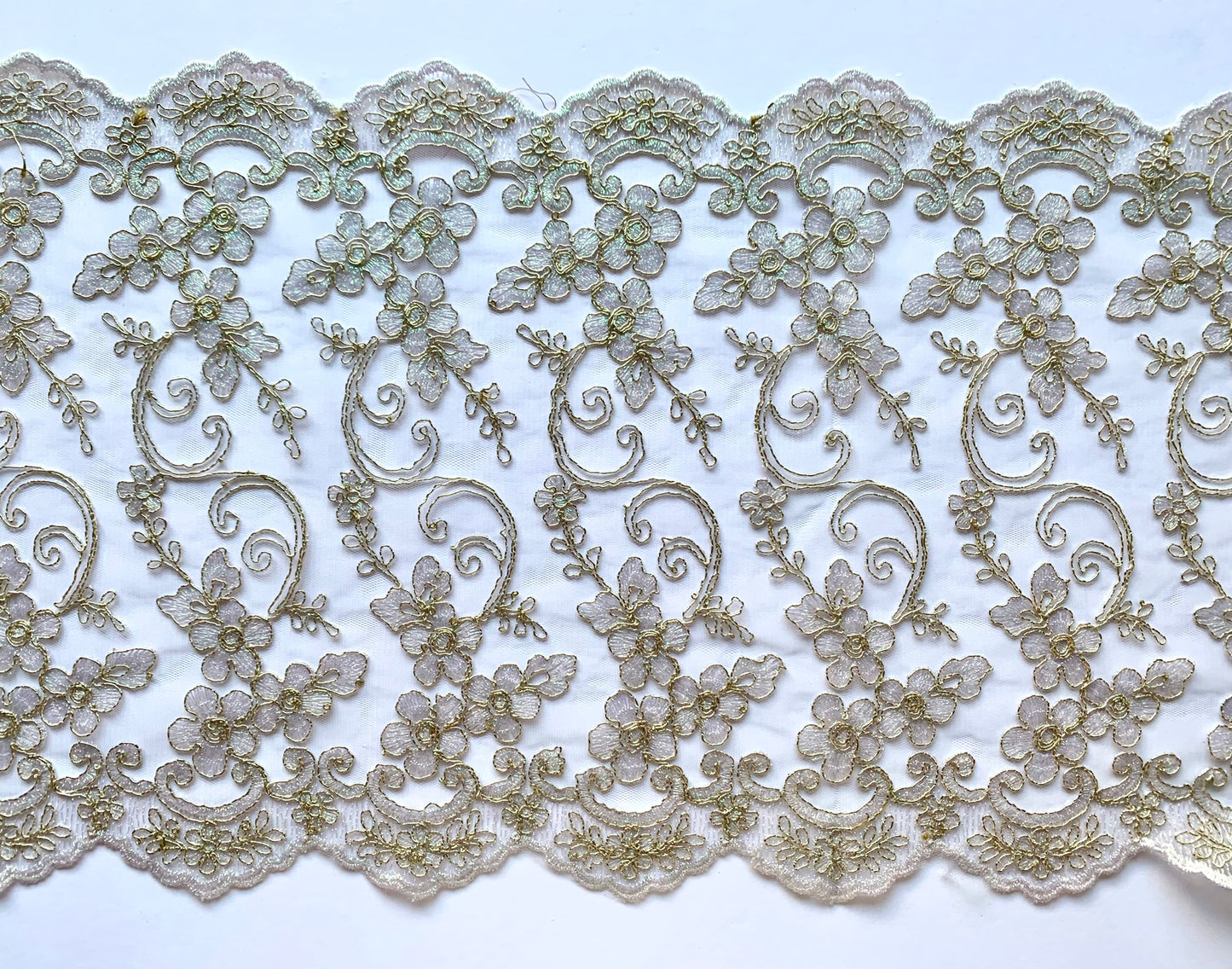 Daisy Lace Border - Silver